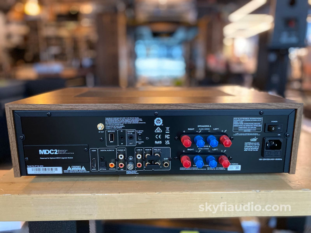 Nad C 3050 Integrated Amplifier Retro Look New In Open Box