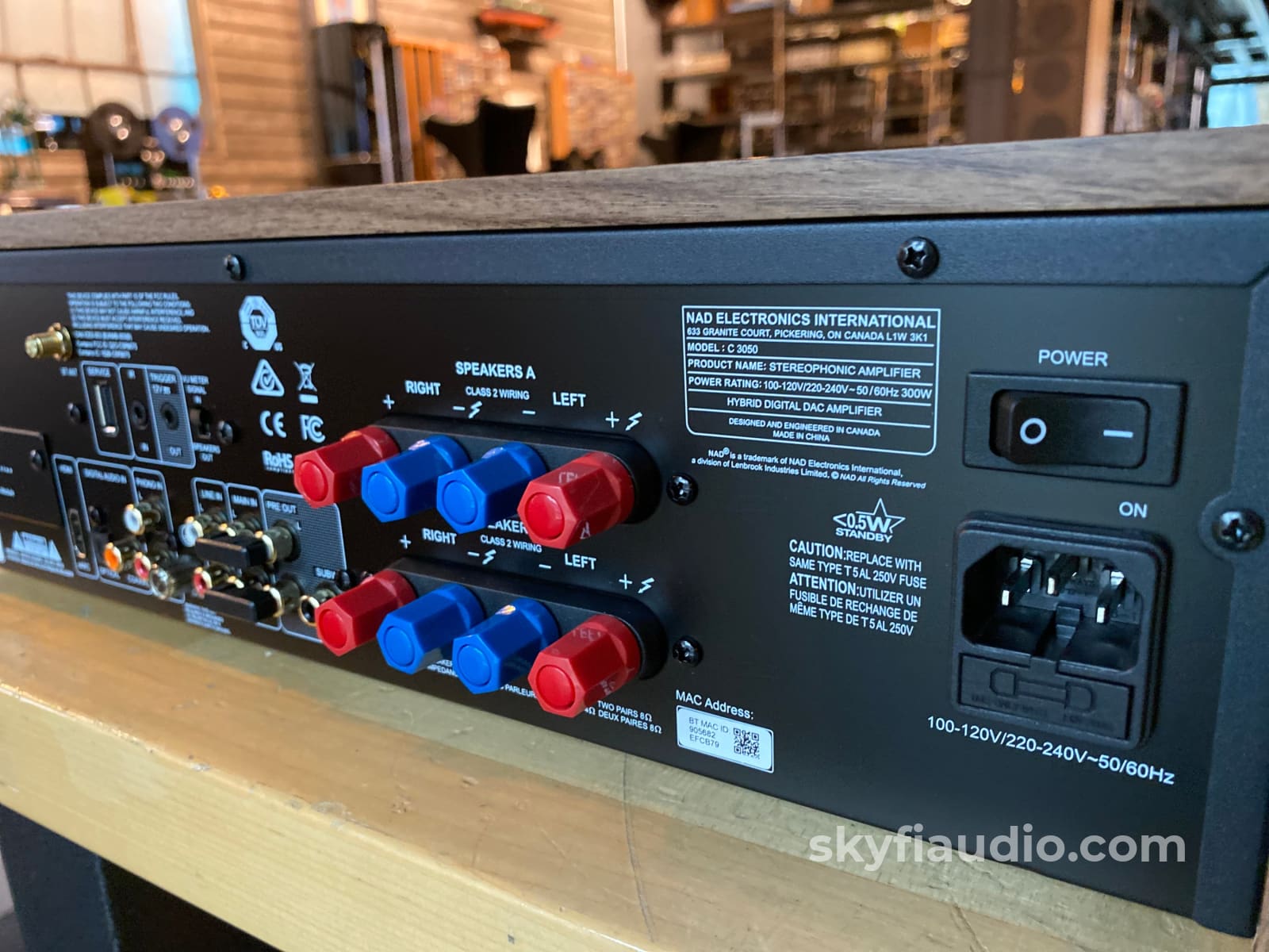 Nad C 3050 Integrated Amplifier Retro Look New In Open Box