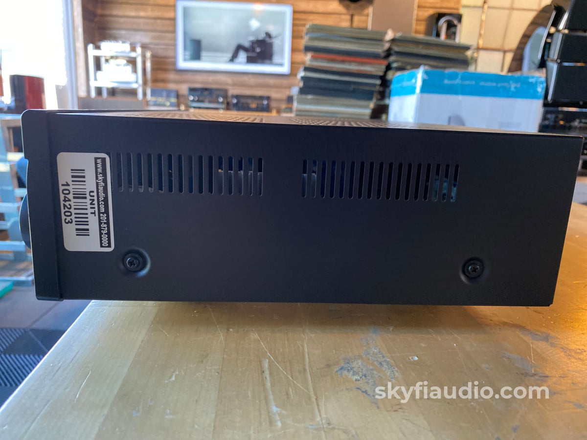 Nad C 326Bee Integrated Amplifier With Remote