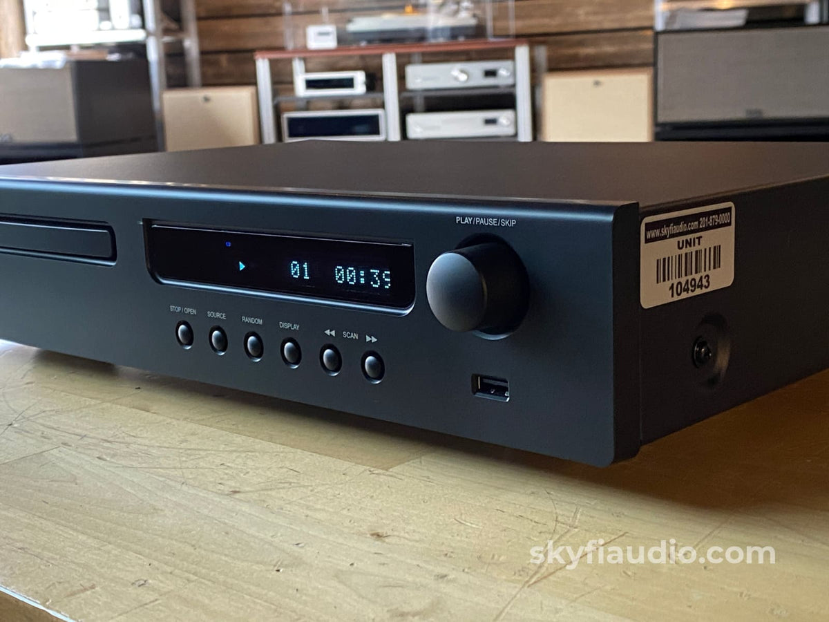 Nad C546Bee Cd Player - Complete New Open Box + Digital