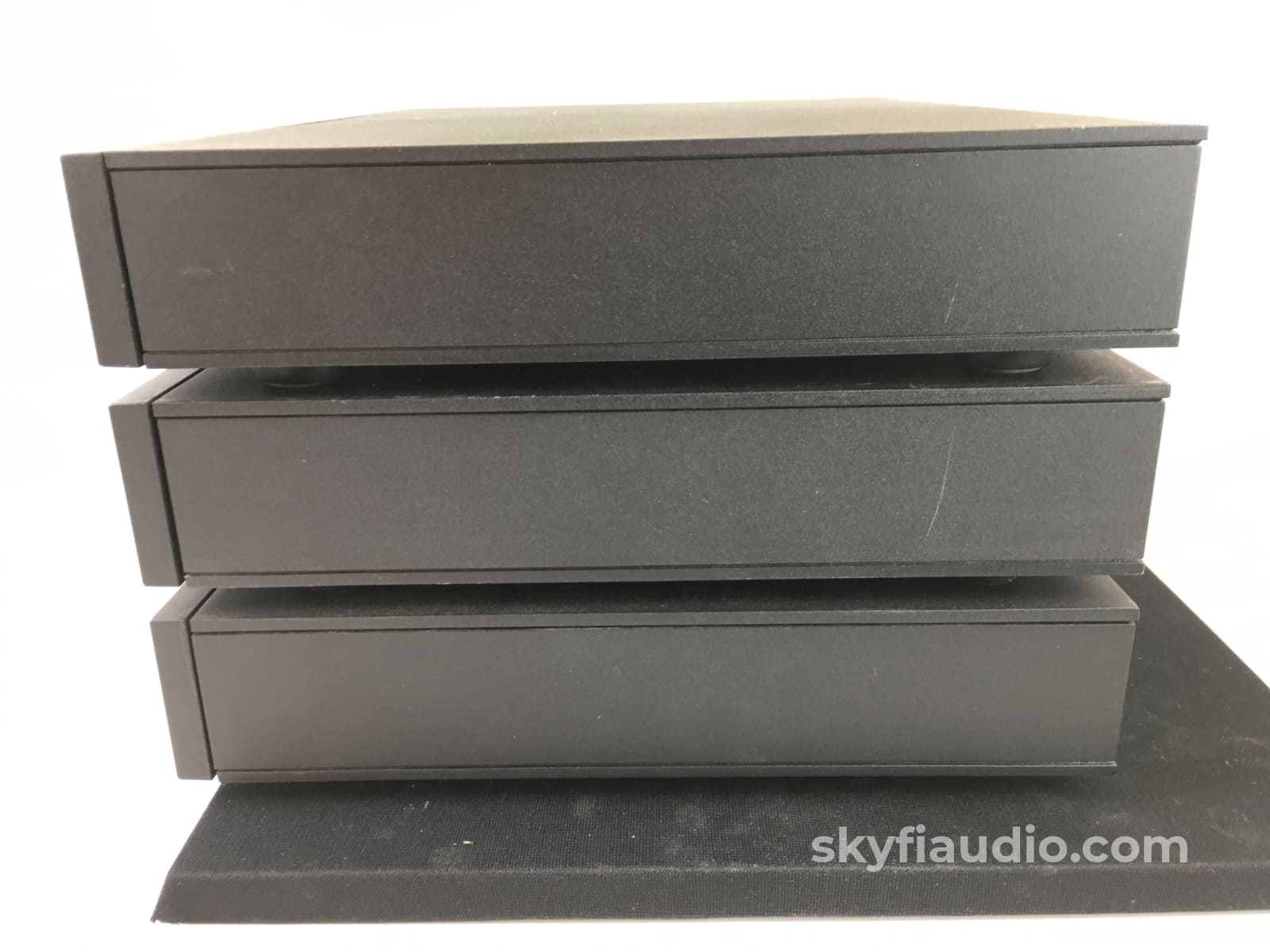 Naim Audio Av2 Analog & Digital Surround Processor / Preamp Preamplifier