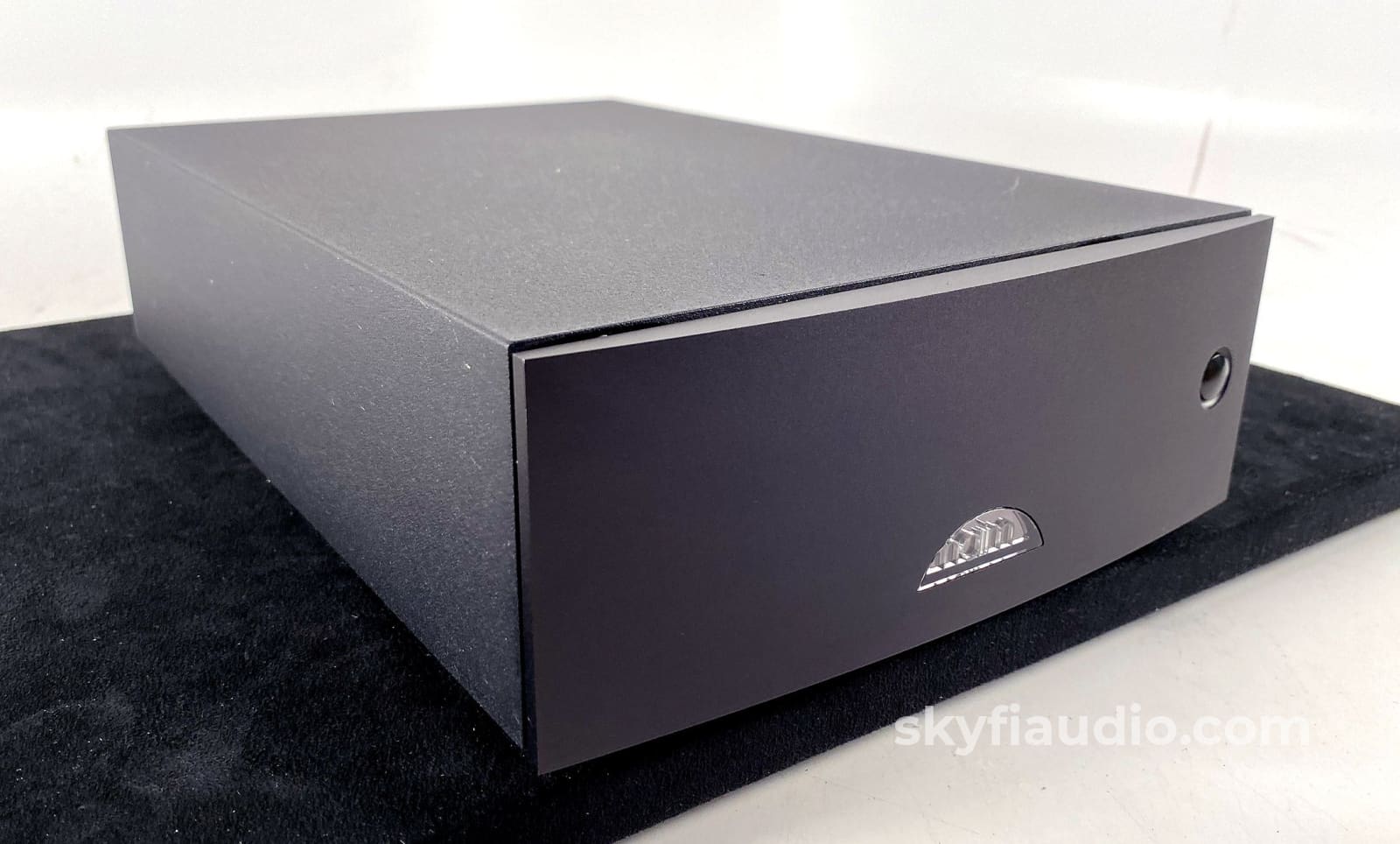 Naim Hi-Cap Power Supply Upgrade Just About Any Piece Accessory