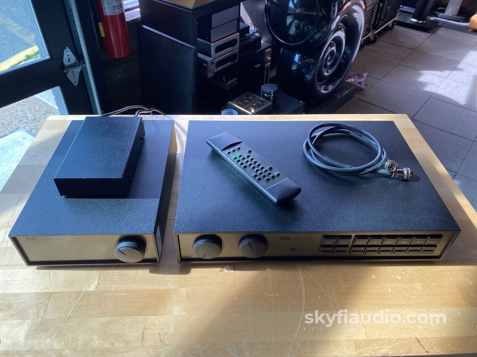 Naim Nac 82 - Rare Olive Style Preamplifier With Hi-Cap