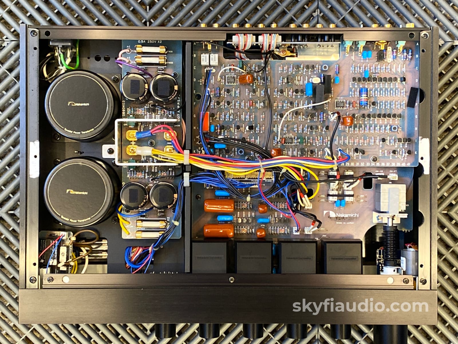 Nakamichi Ca-7A All-Analog Preamplifier With Mc/Mm Phono And Remote - See Video