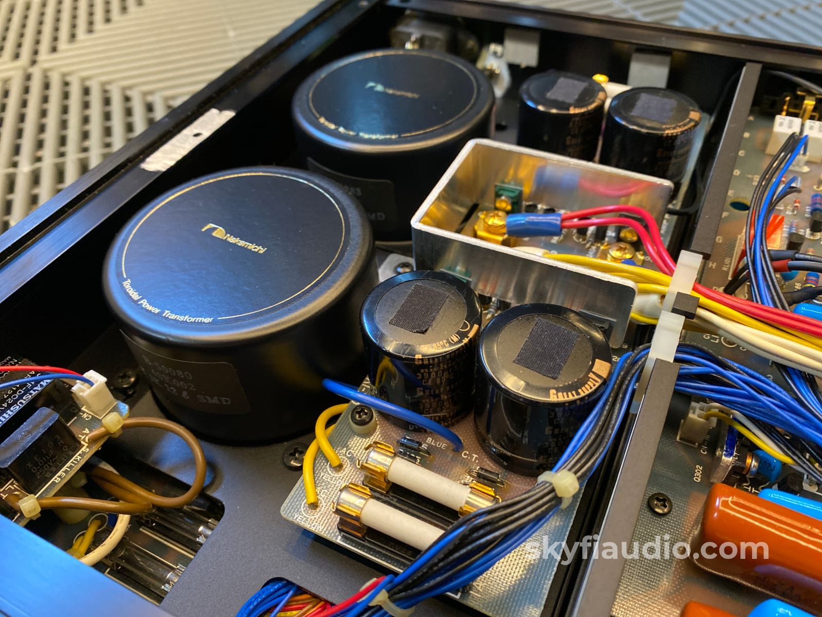 Nakamichi Ca-7A All-Analog Preamplifier With Mc/Mm Phono And Remote - See Video