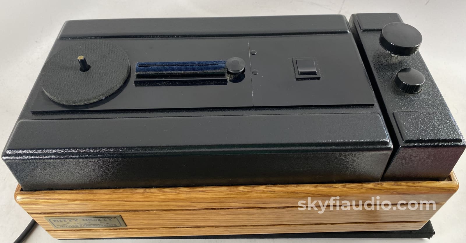 Nitty Gritty 2.5Fi Record Cleaner W/Solid Oak Cabinet Upgrade Accessory