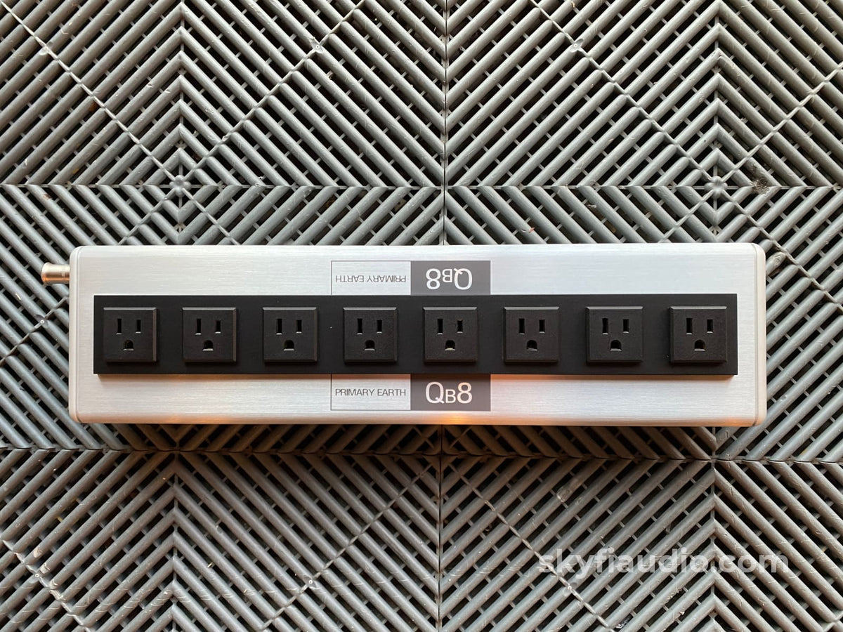 Nordost Qbase Ac Distribution Unit - Qrt Qb8 Mark Ii Power Conditioner