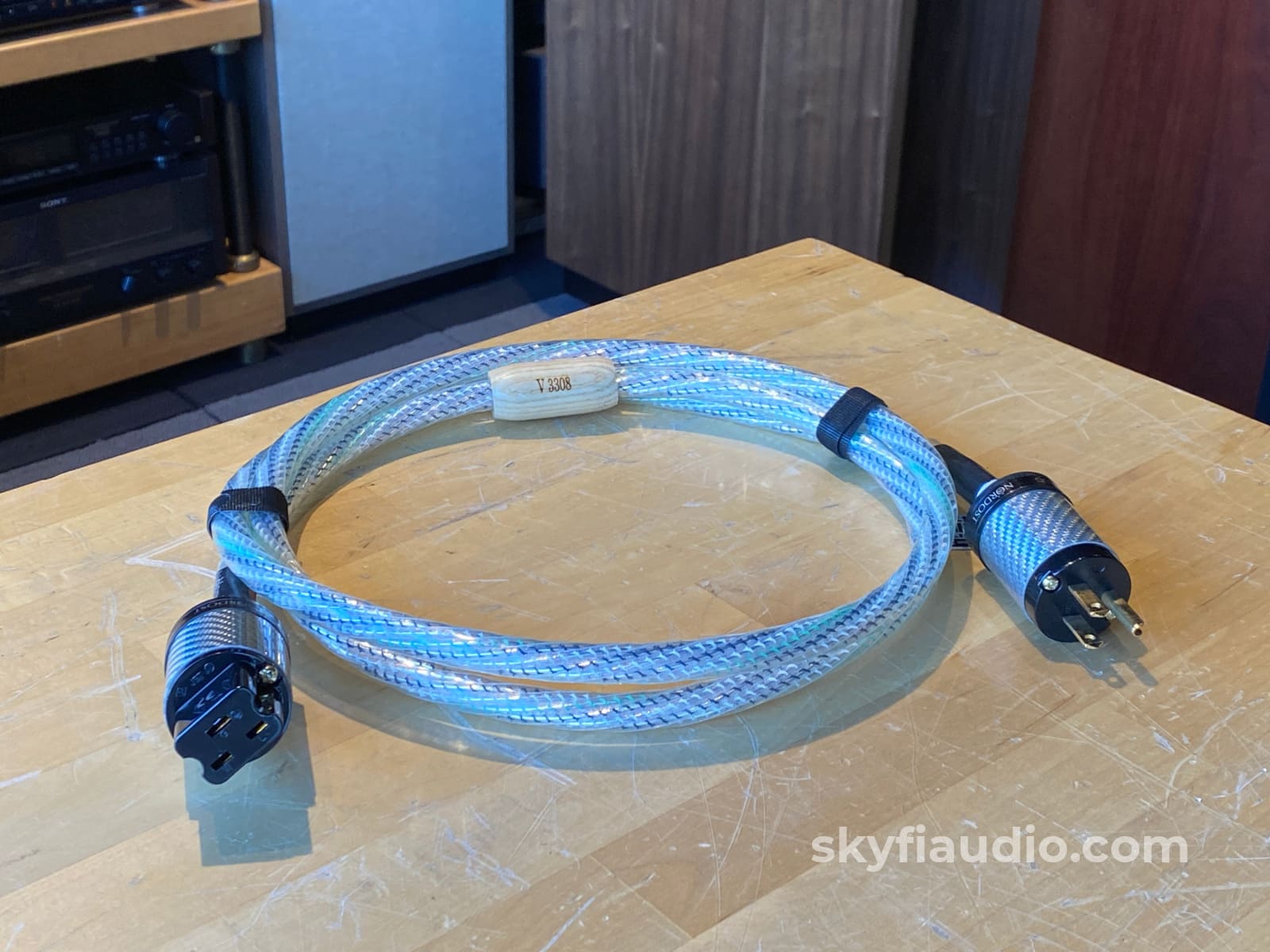 Nordost Valhalla 2 Power Cable - Meters 20 Amp Plug Cables