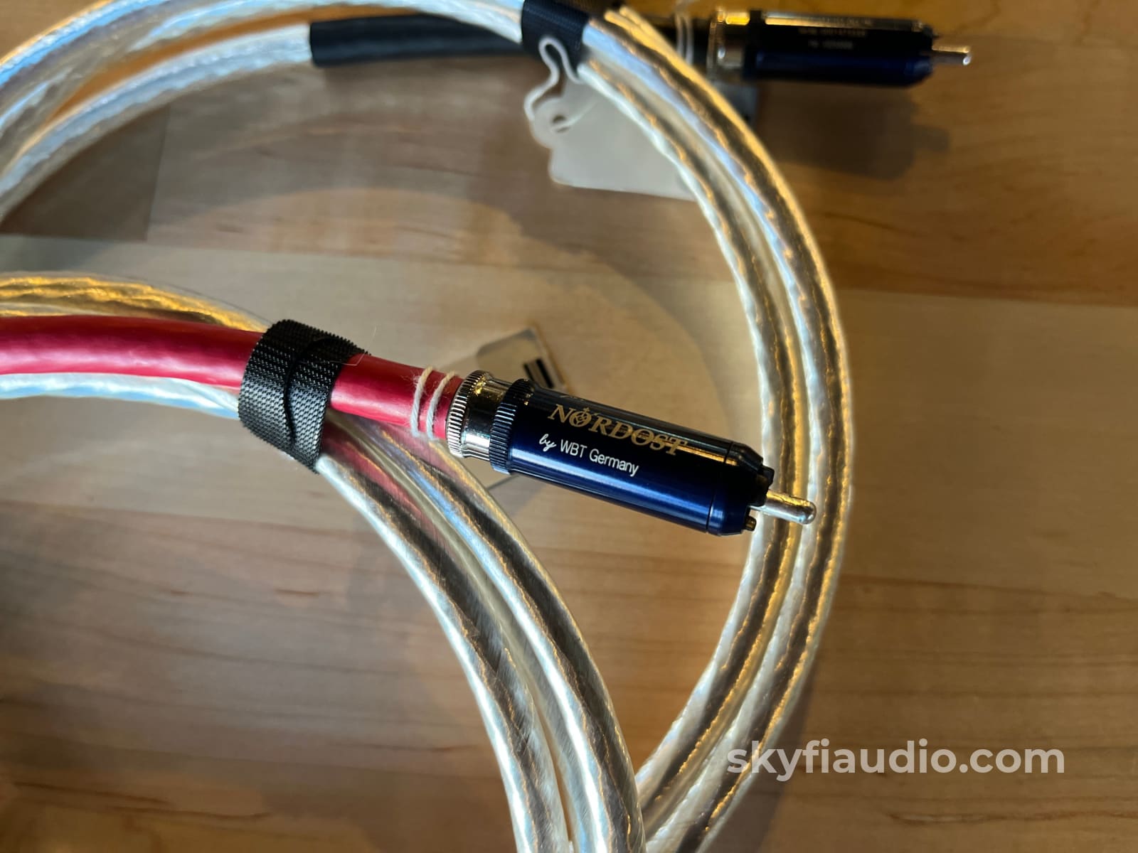 Nordost Valhalla RCA Interconnects (Pair) - Silver (Ag) Locking WBT Connectors - 2.2m Cables