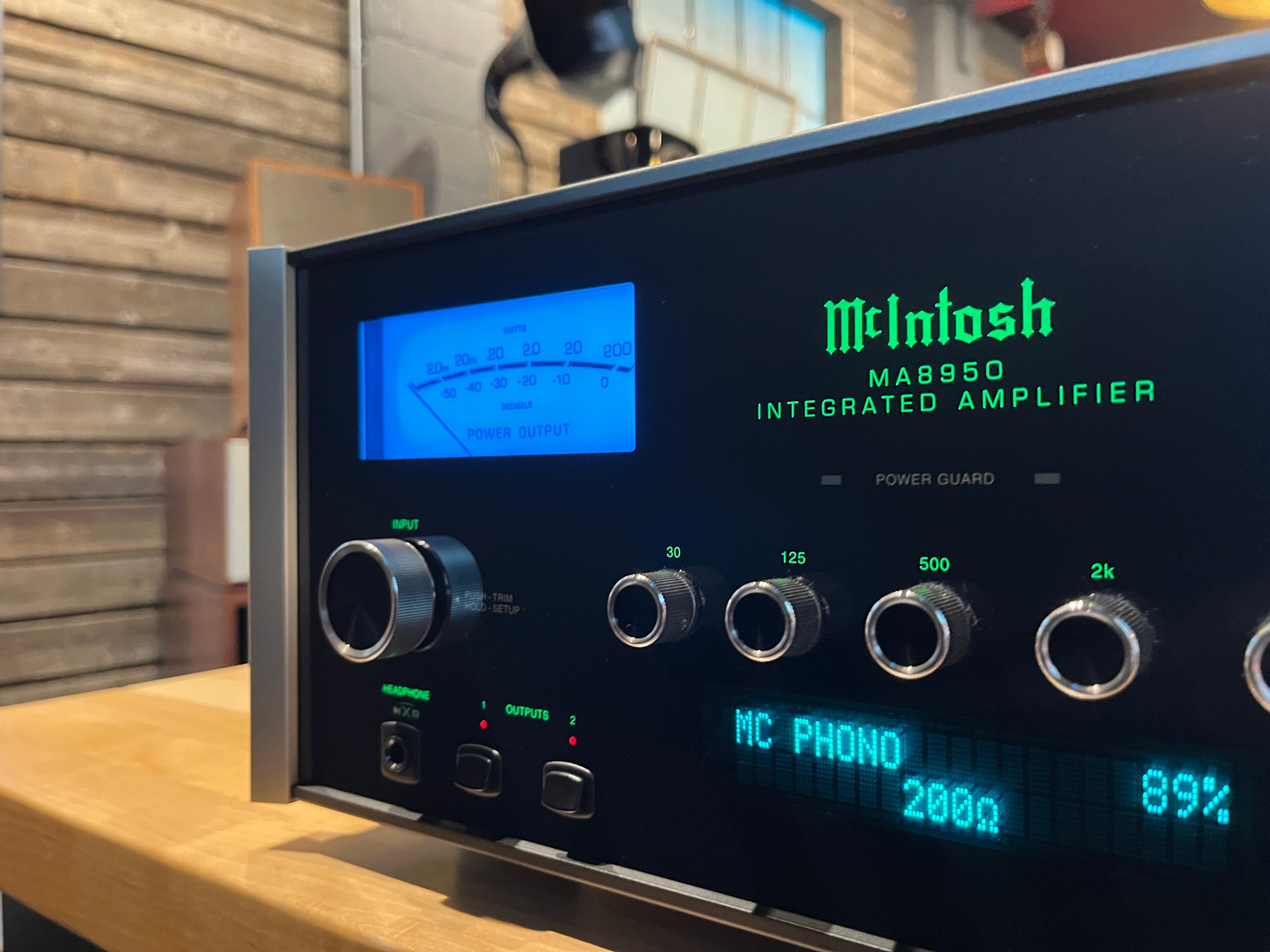 McIntosh MA8950 Solid State Integrated Amplifier - Pre-Loved