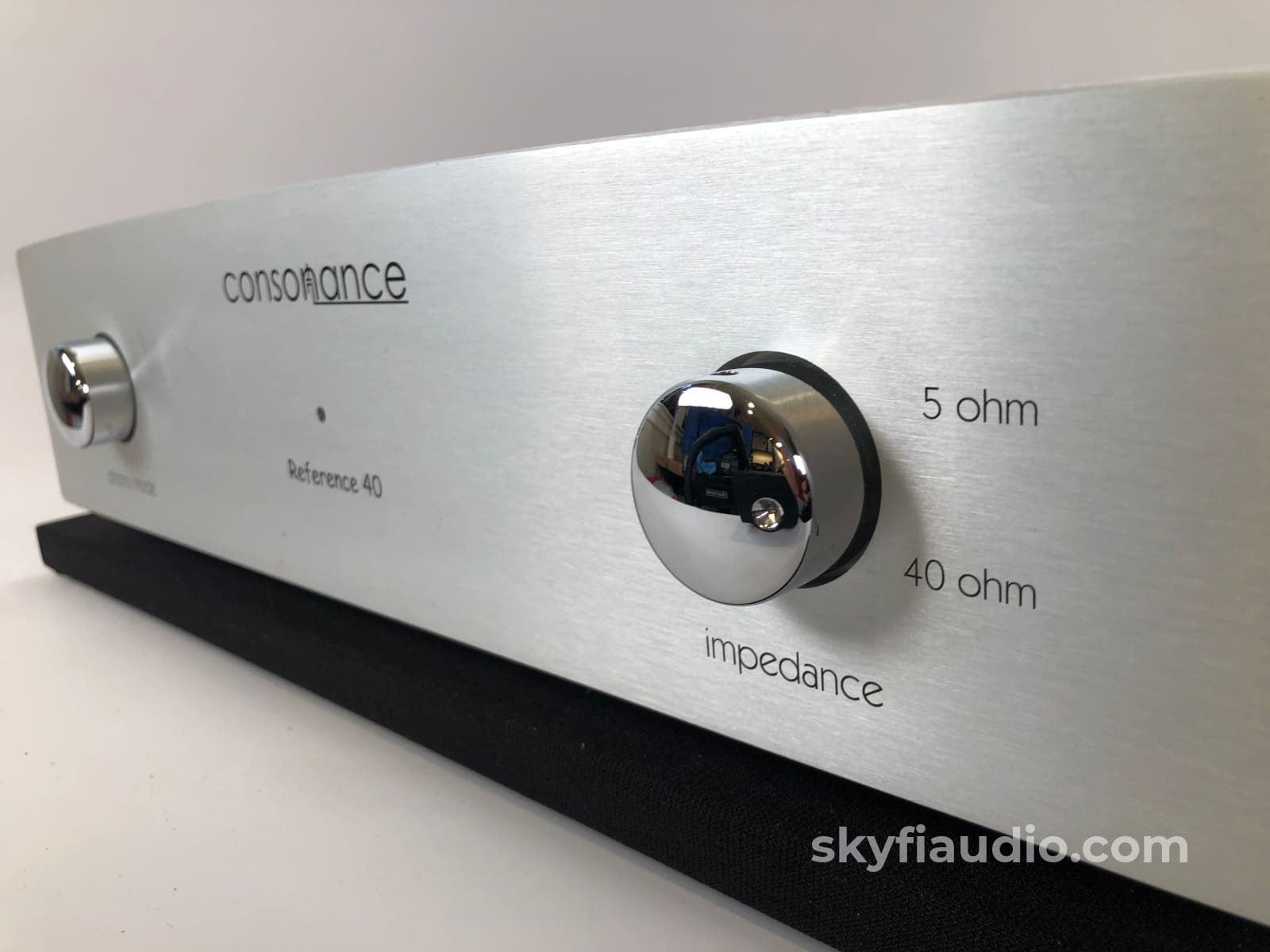 Opera Consonance Reference 40 Phono Preamp External Power Supply Preamplifier