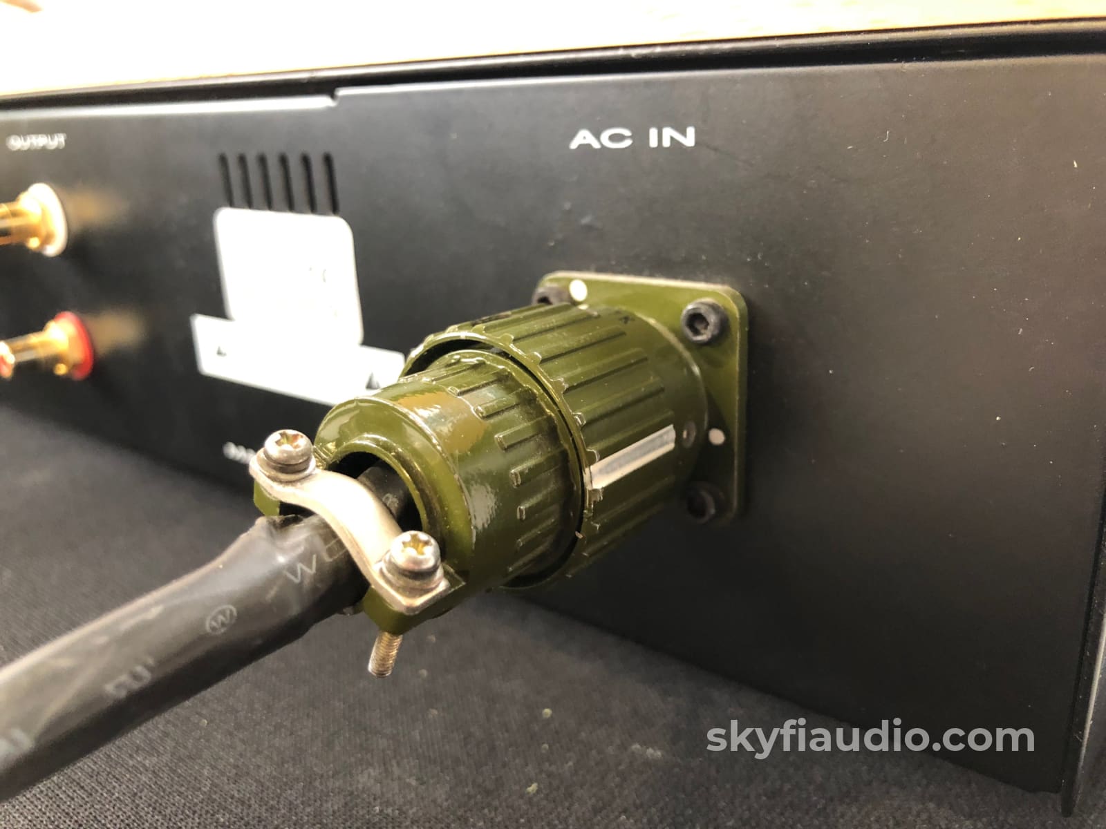 Opera Consonance Reference 40 Phono Preamp External Power Supply Preamplifier