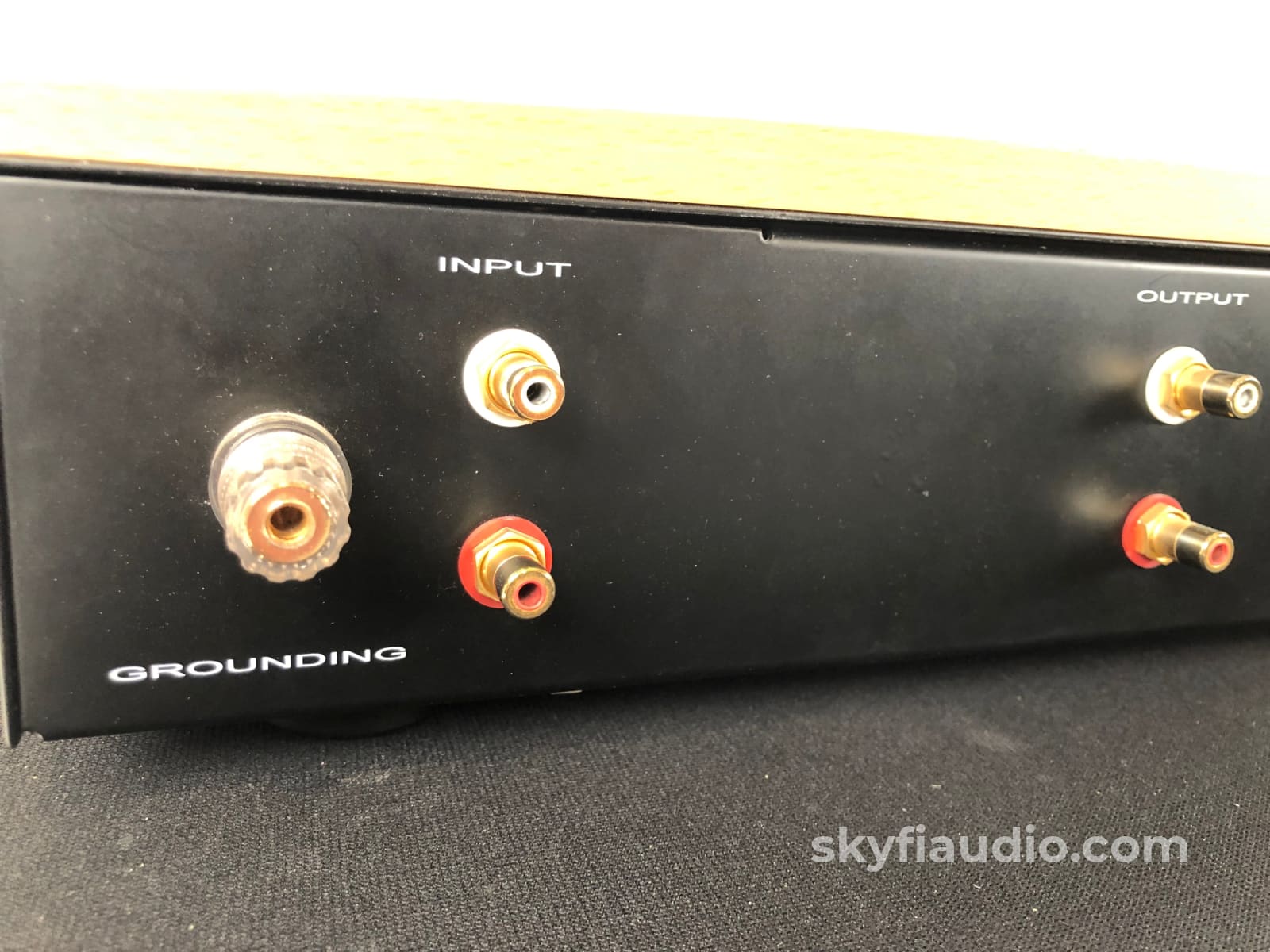 Opera Consonance Reference 40 Phono Preamp External Power Supply Preamplifier