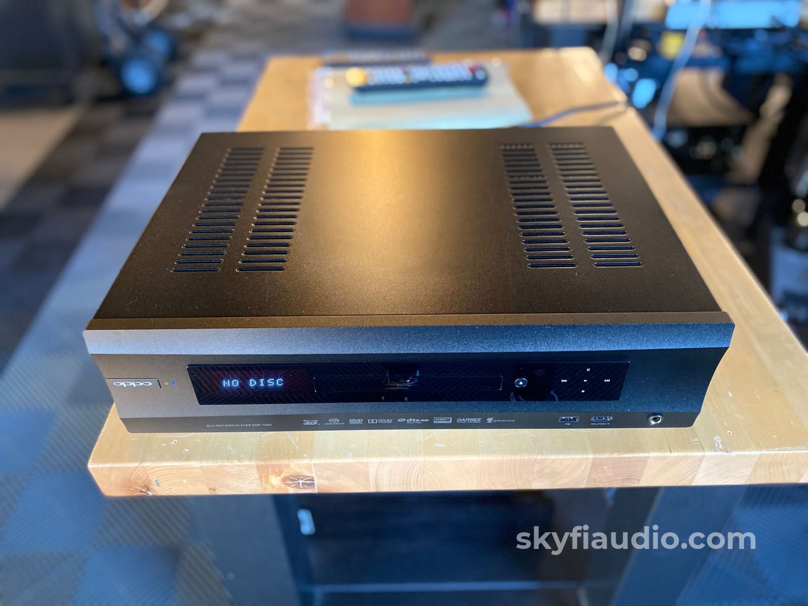 Oppo Bdp-105D Universal Disc Player - Darbee Edition Blu-Ray Sacd/Cd Hdcd Etc. Cd + Digital