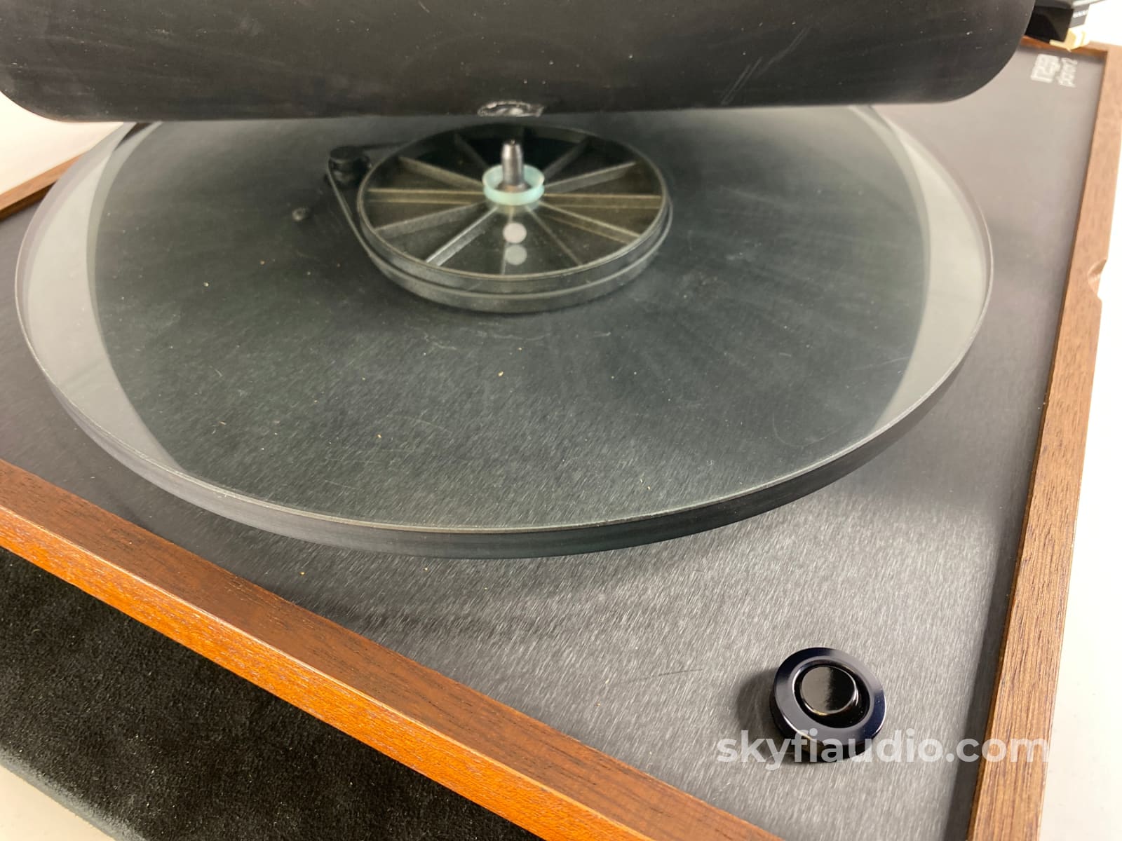 Original Rega Planar 2 Turntable With Wood Plinth And Tonearm