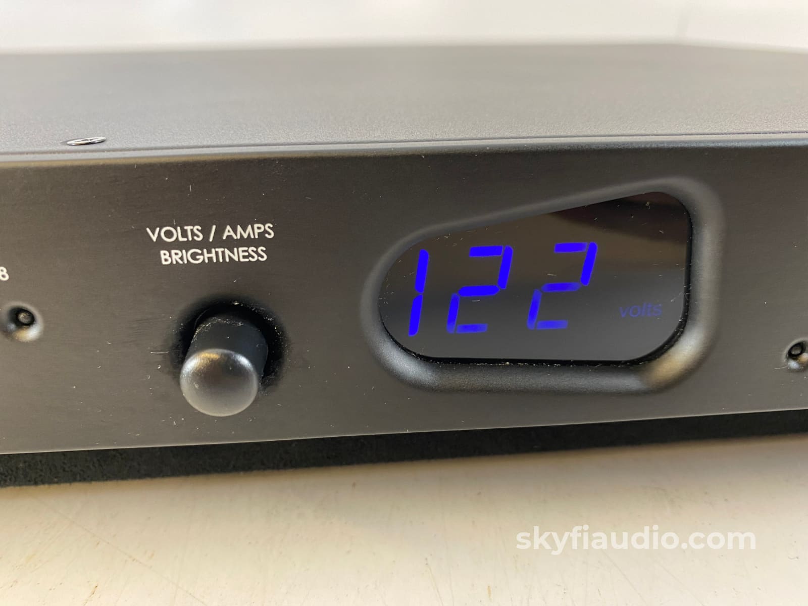 Panamax 4315-Pro Power Conditioner And Controller Bluebolt Capable Included