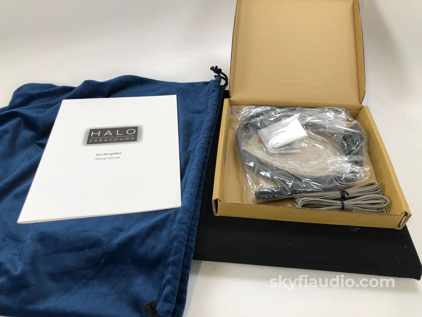 Parasound Halo A21 Amplifier In Black - Complete And Like New