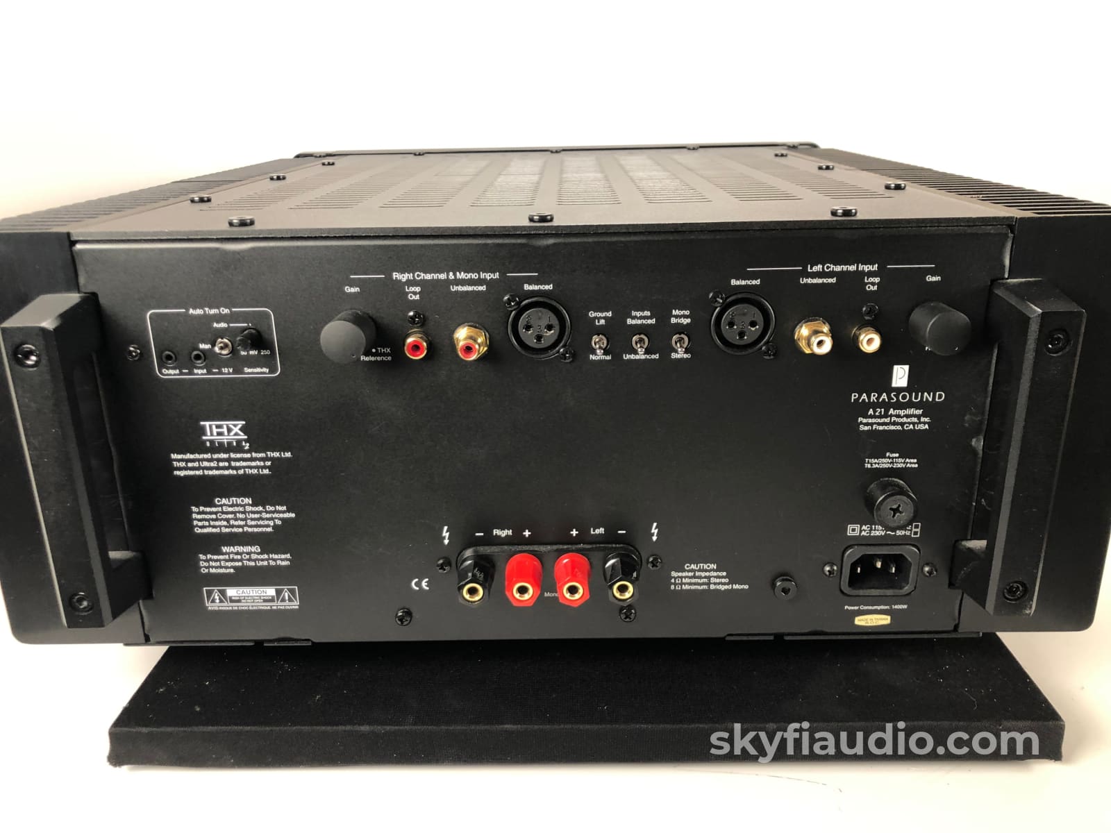 Parasound Halo A21 Amplifier In Black - Complete And Like New