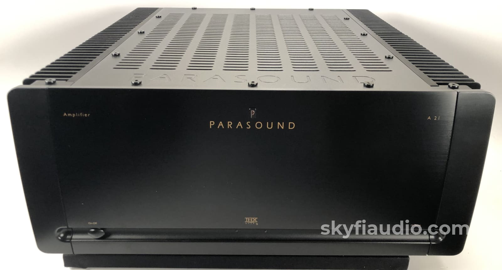 Parasound Halo A21 Amplifier in Black - Complete and Like New