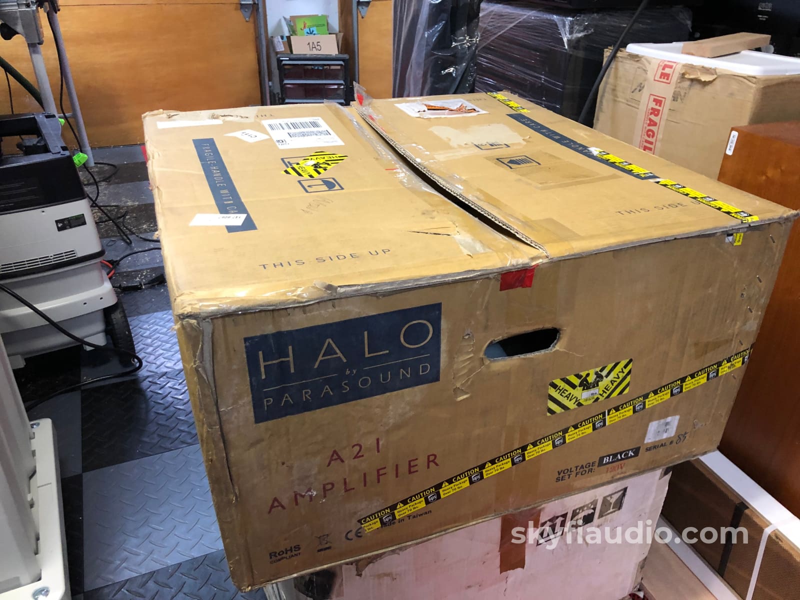 Parasound Halo A21 Amplifier In Black - Complete And Like New