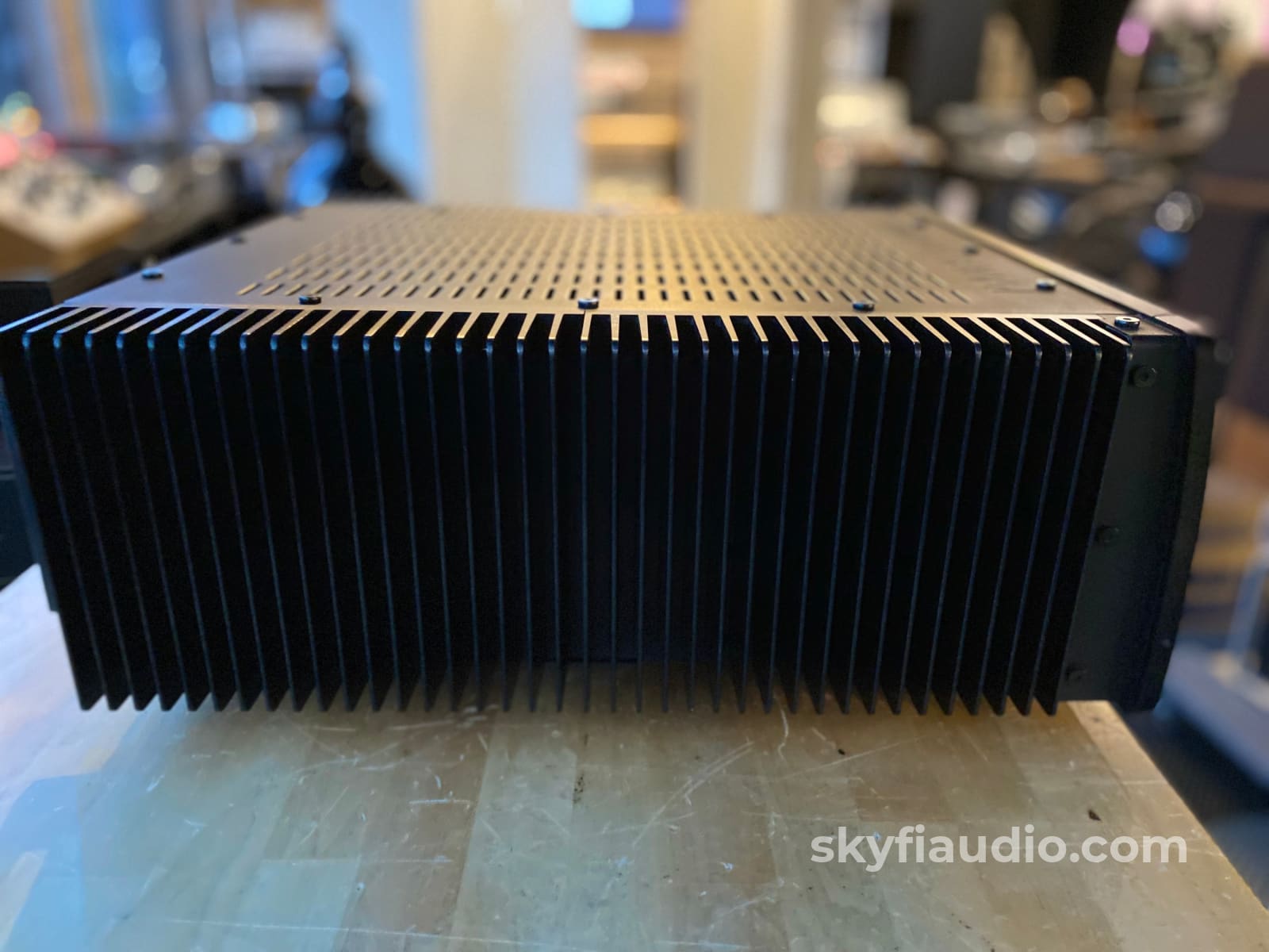 Parasound Halo A21 Thx Ultra2 Certified Amplifier In Black - John Curl Designed (1 Of 2)