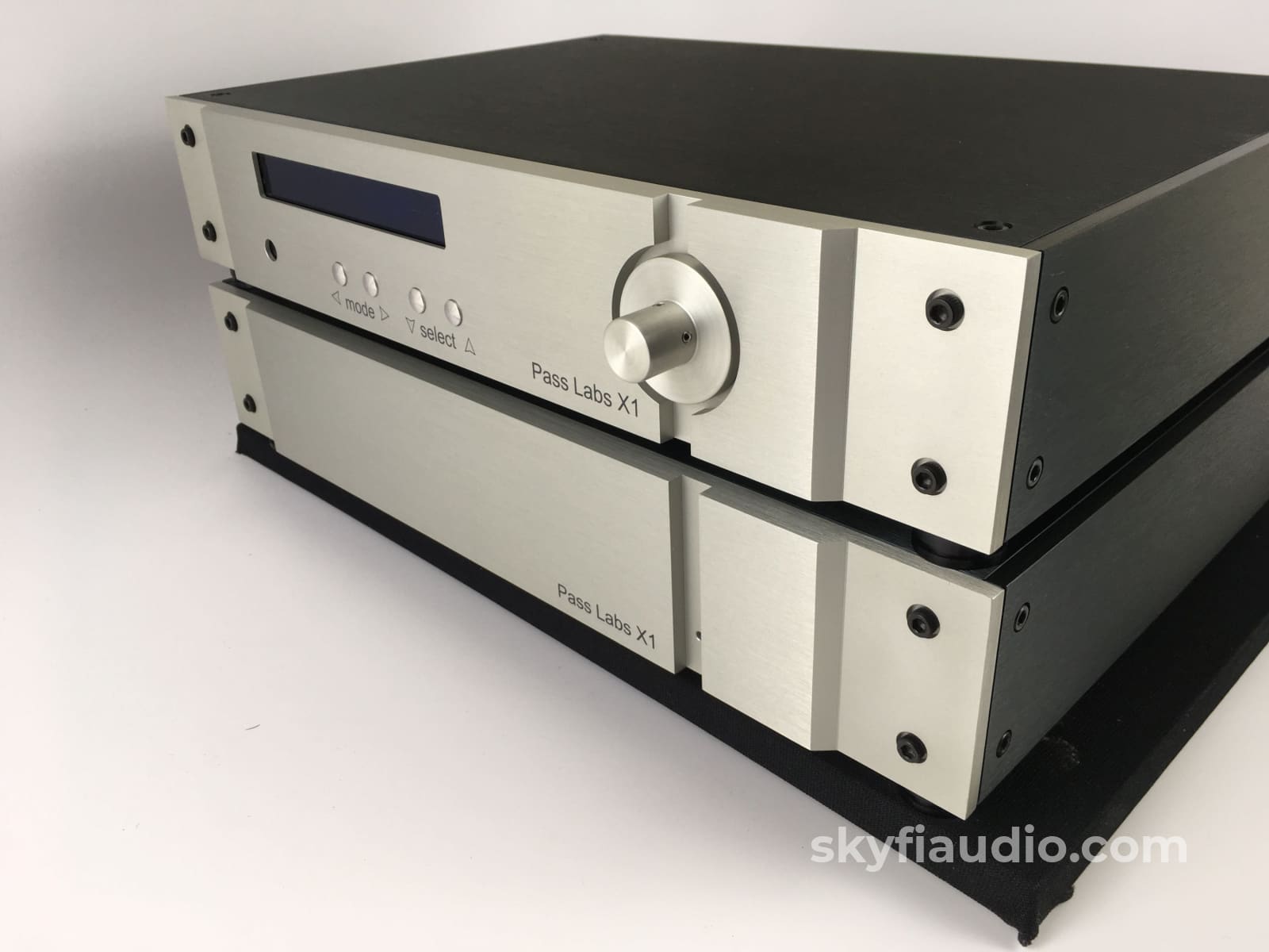 Pass Labs X-1 Two Piece Preamp Complete & Perfect Freshly Serviced By Preamplifier