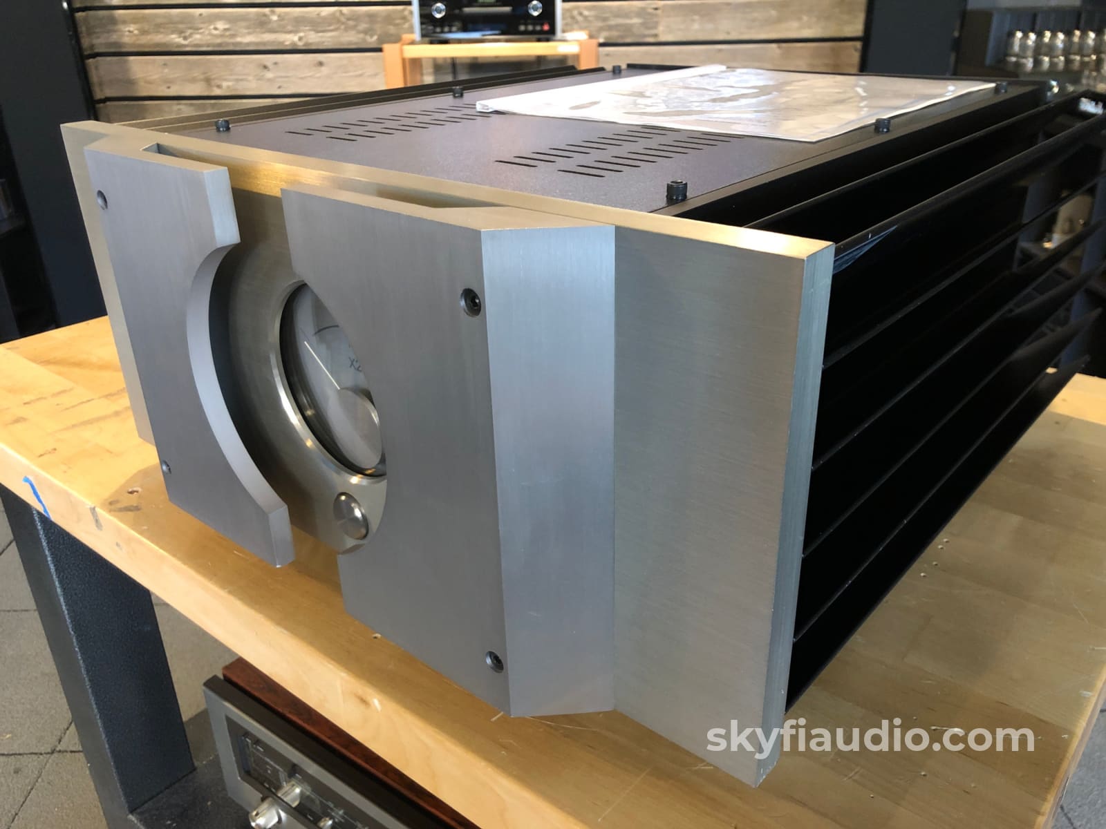 Pass Labs X250 Solid State Amplifier - Like New