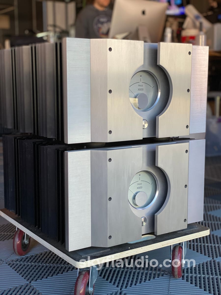 Pass Labs X600 Monoblocks 600W Of Clean Power Amplifier
