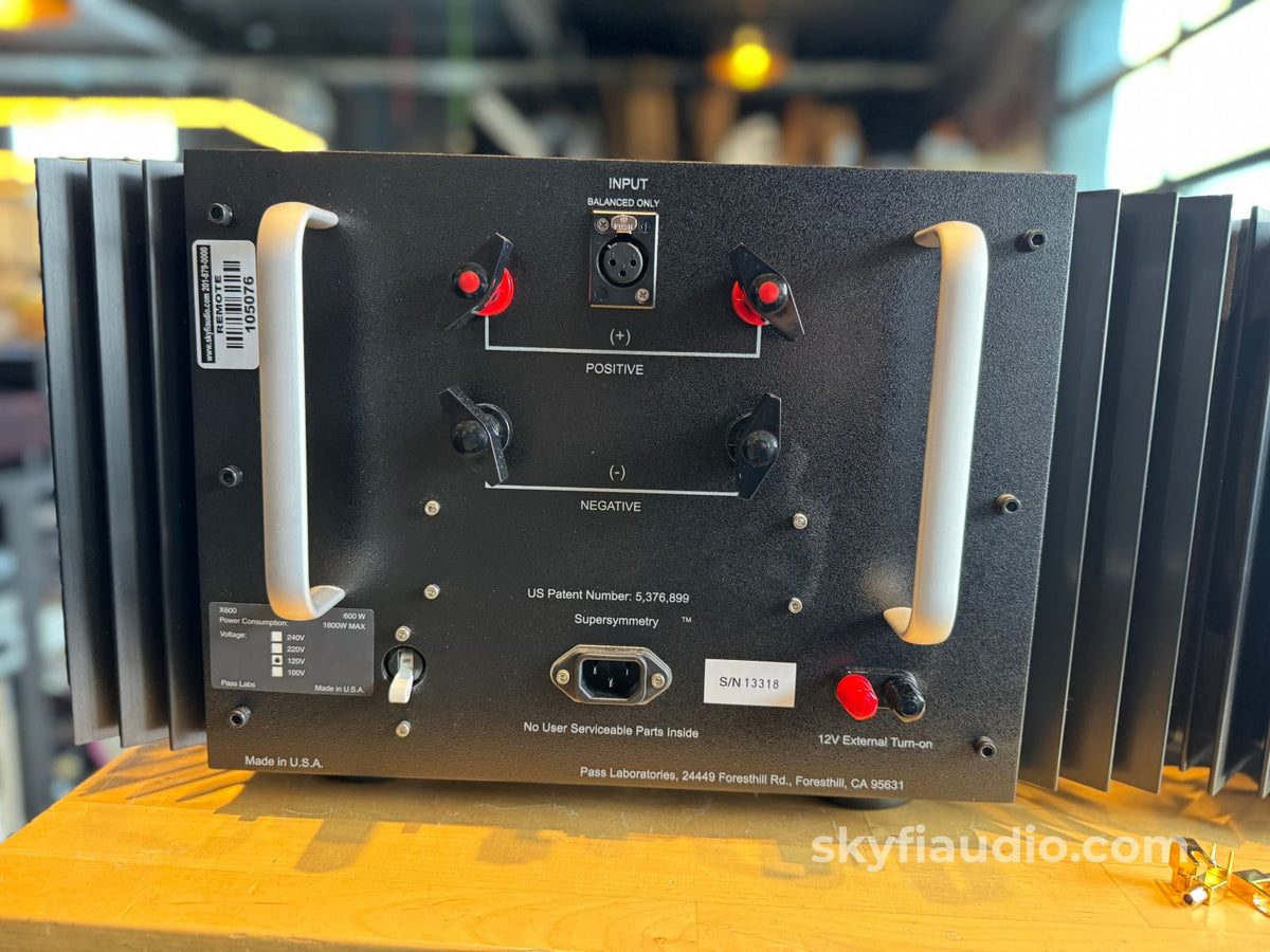 Pass Labs X600 Monoblocks 600W Of Clean Power Amplifier