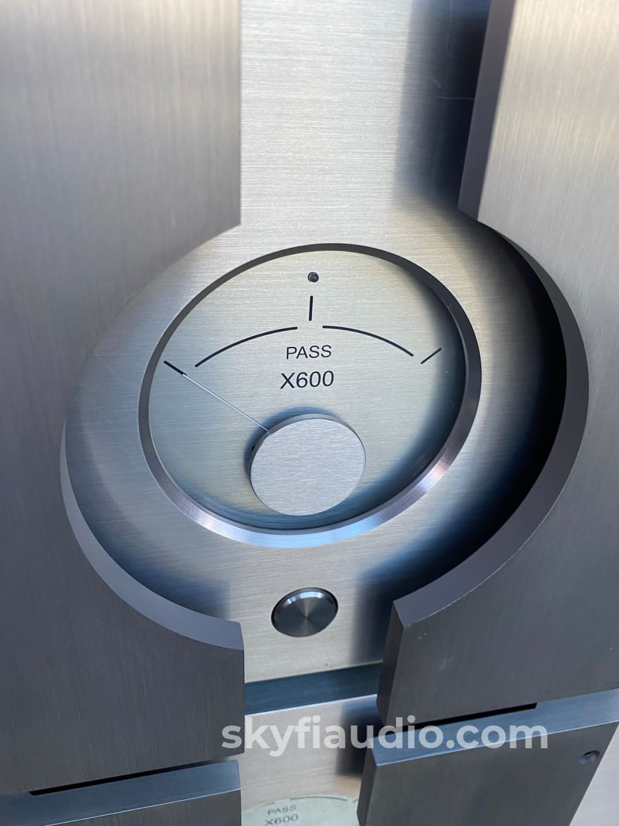 Pass Labs X600 Monoblocks 600W Of Clean Power Amplifier