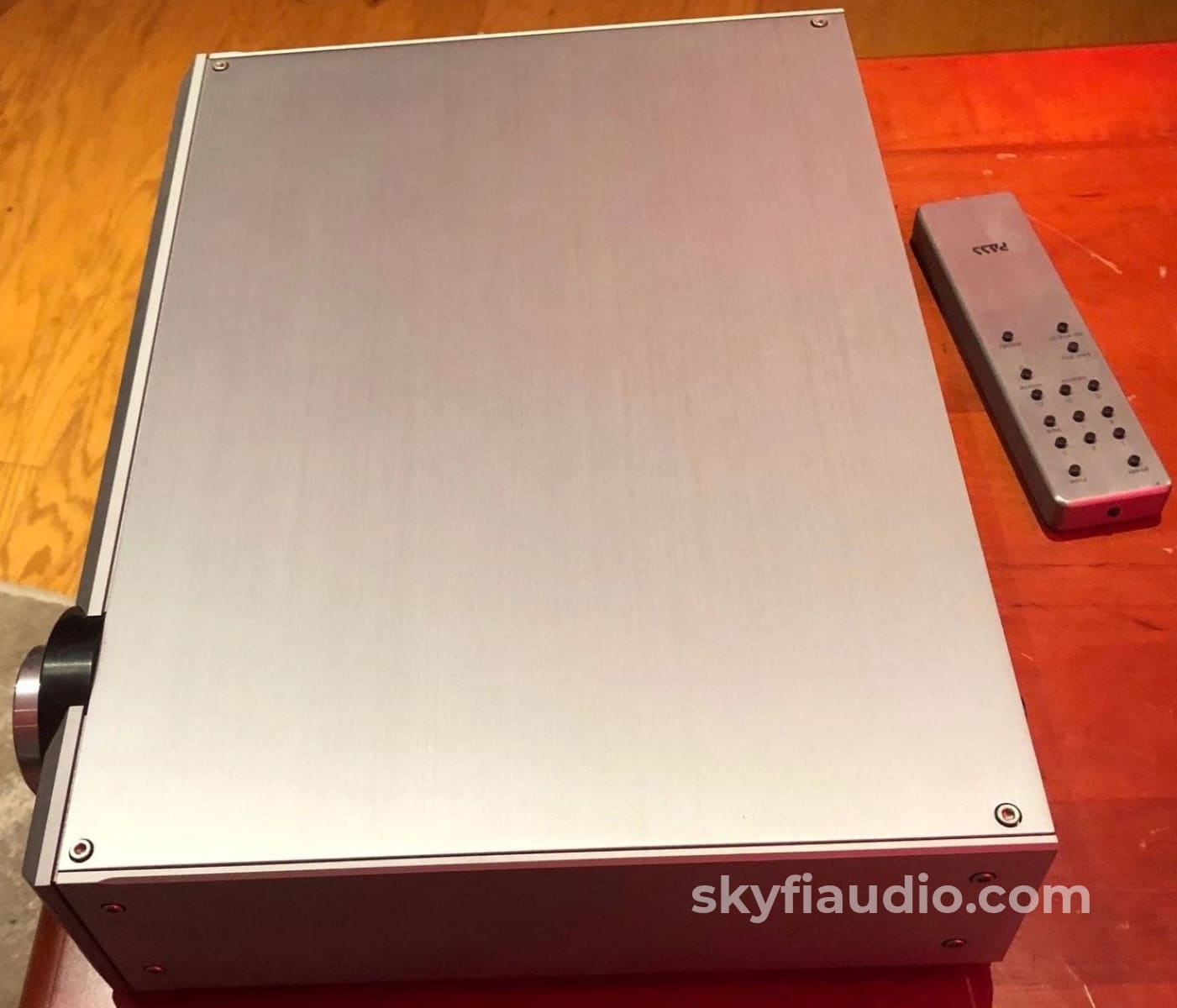 Pass Labs Xp-10 Line Level Preamp With Remote - Like New And Complete Preamplifier