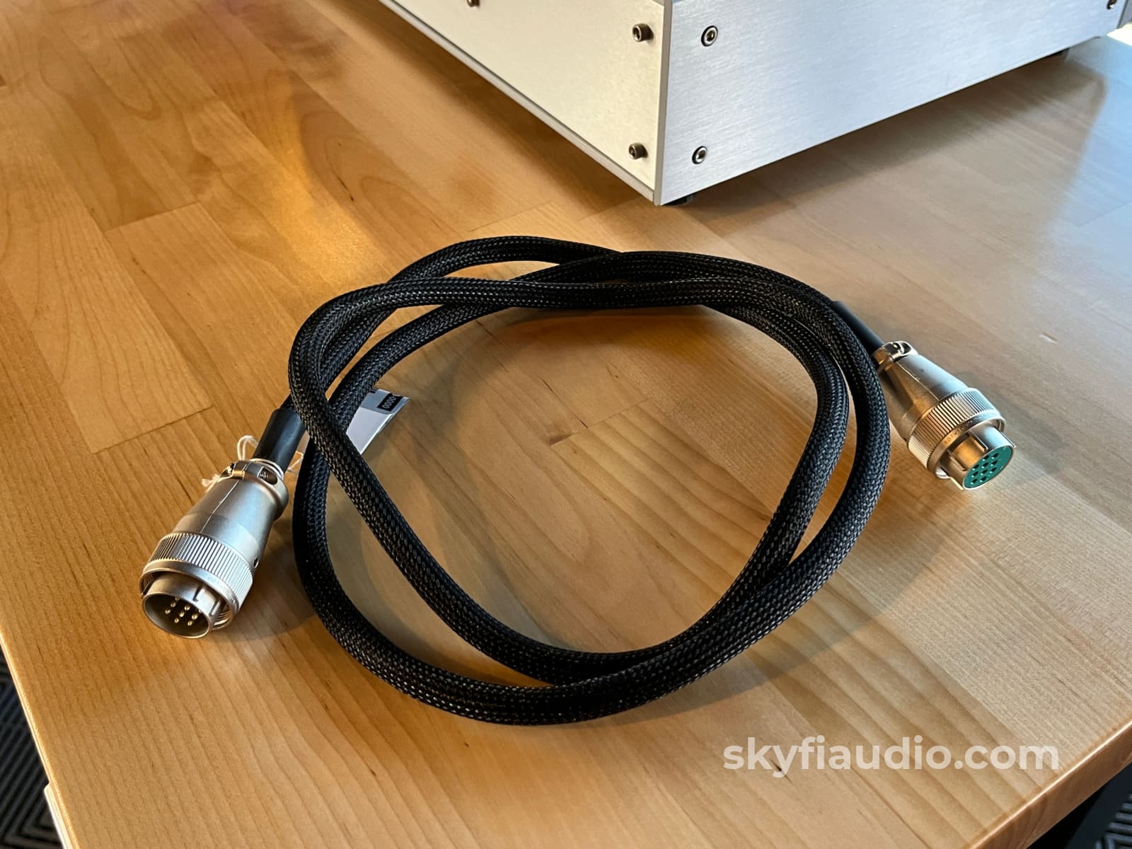 Pass Labs XP-22 Dual Chassis Analog Preamplifier Preamplifier