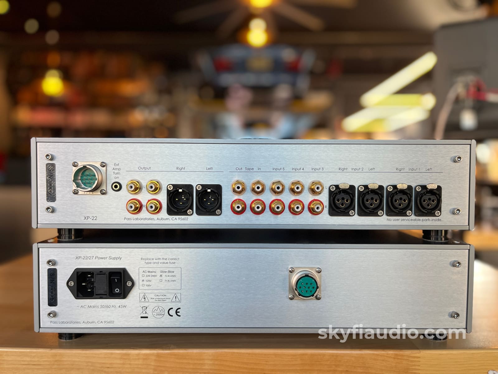 Pass Labs XP-22 Dual Chassis Analog Preamplifier Preamplifier