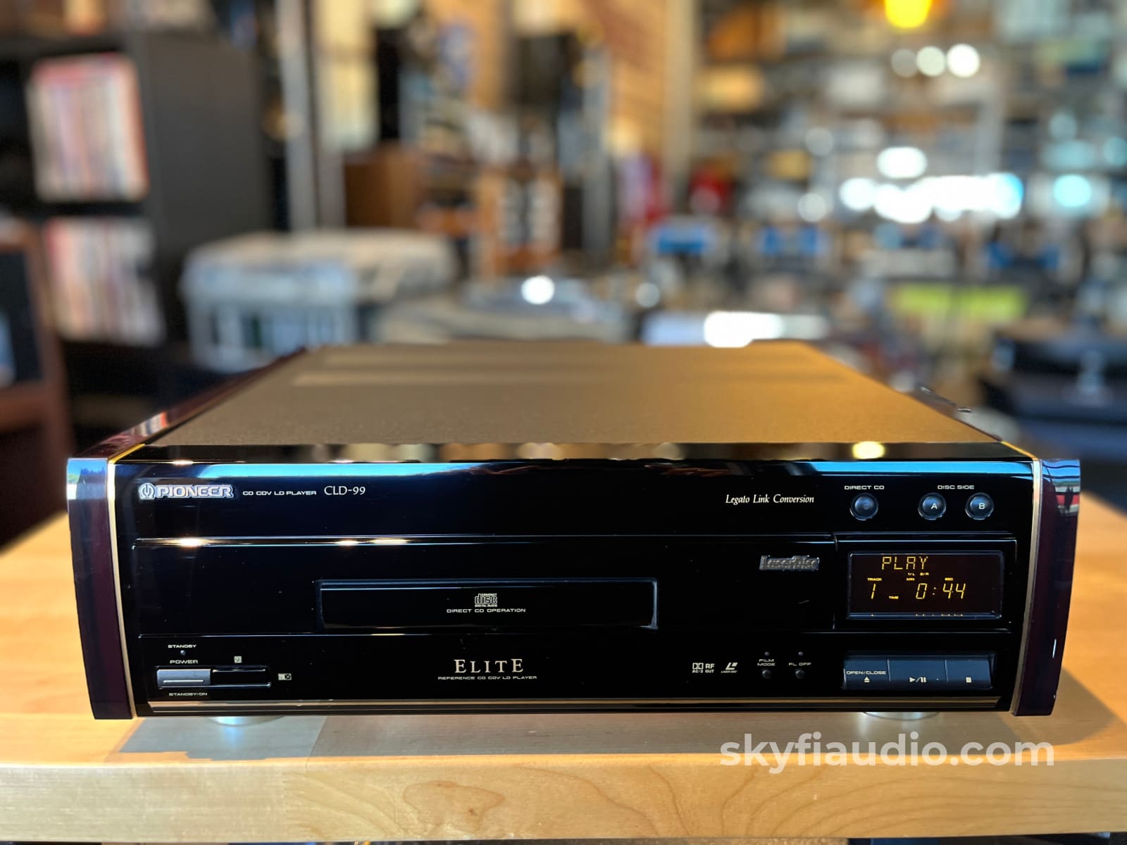 Pioneer Elite CLD-99 LaserDisc Player - With Remote - CD + Digital