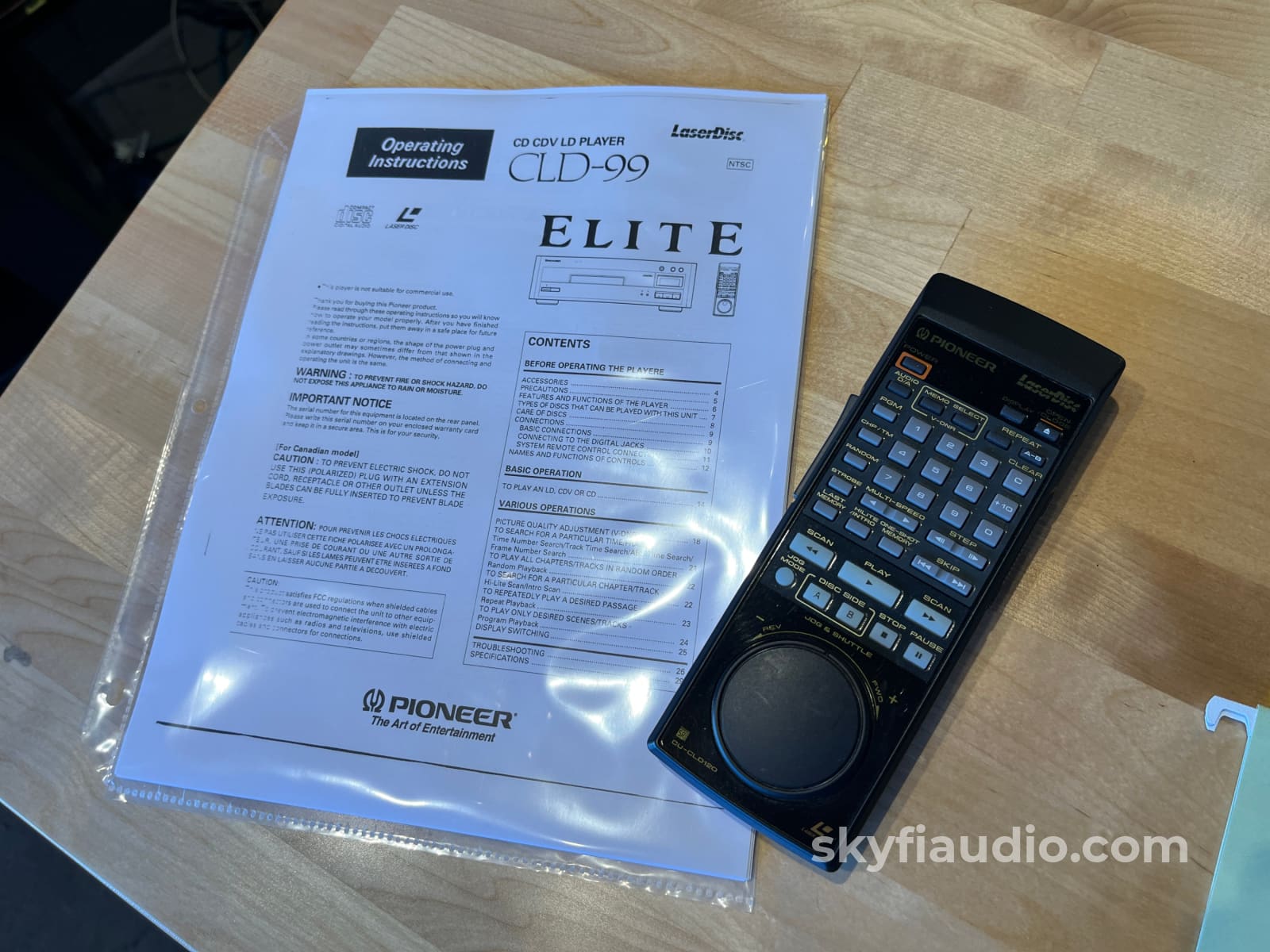 Pioneer Elite CLD-99 LaserDisc Player - With Remote - CD + Digital