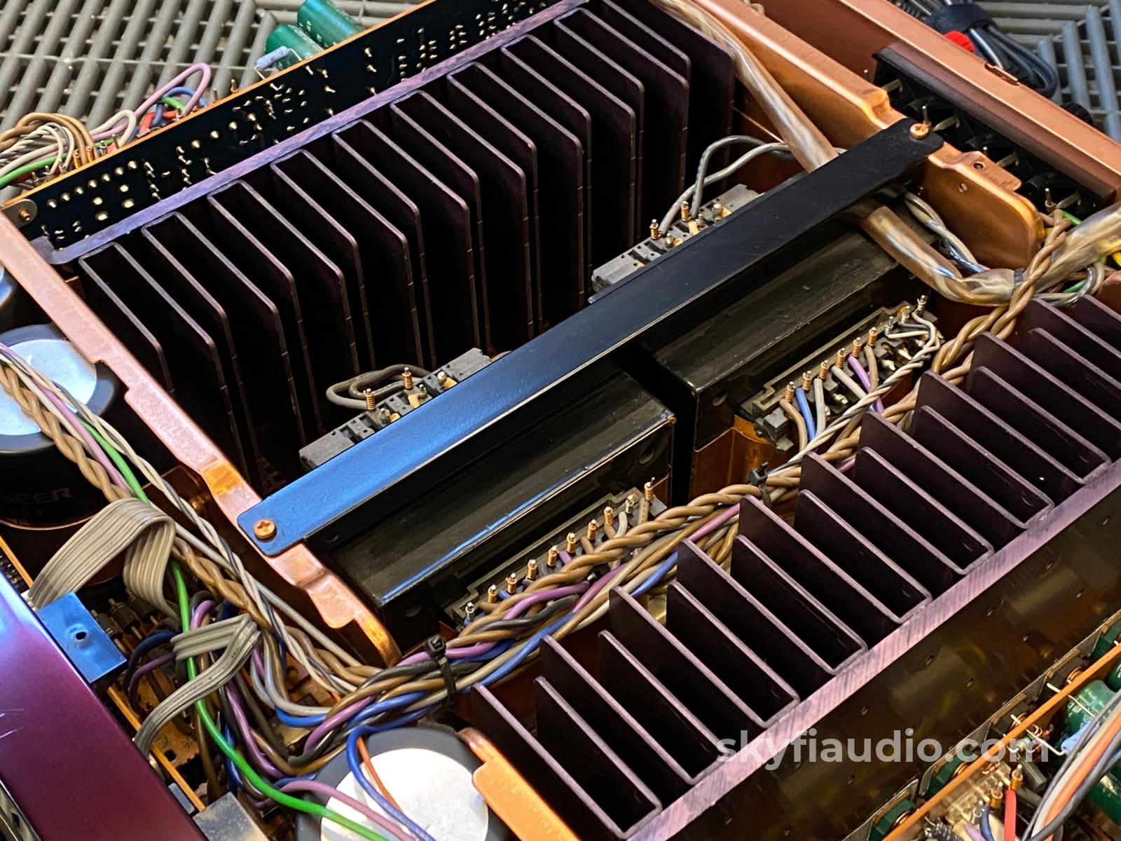 Pioneer Elite M-90 Vintage Solid State Amplifier - Gorgeous Amplifier