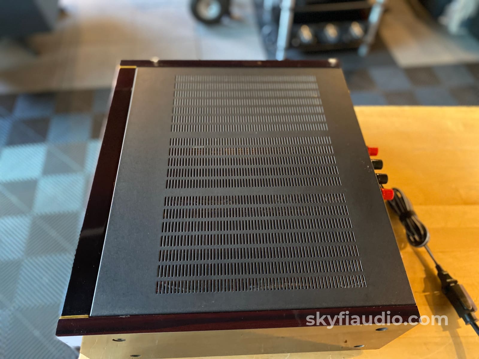 Pioneer Elite M-90 Vintage Solid State Amplifier - Gorgeous Amplifier