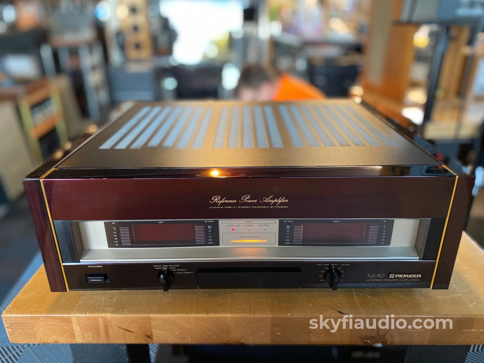 Pioneer Elite M-90 Vintage Solid State Amplifier - Gorgeous Amplifier