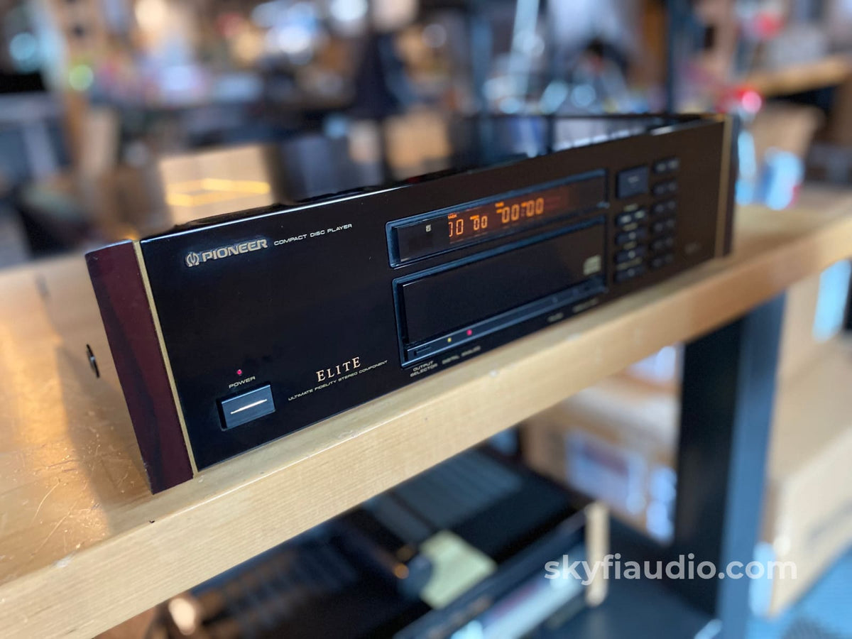 Pioneer Elite Pd-71 Vintage Cd Player - Super Clean + Digital