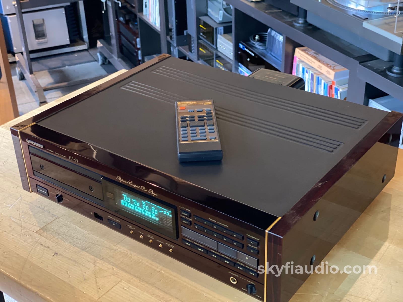 Pioneer Elite Pd-91 Amazing Vintage Cd Player With Remote + Digital