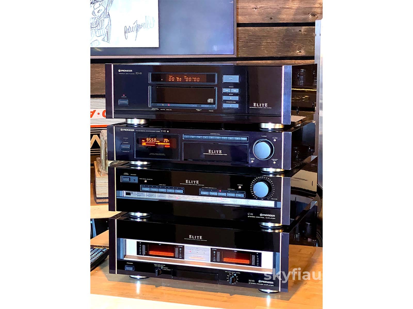 Pioneer cd stereo sales system