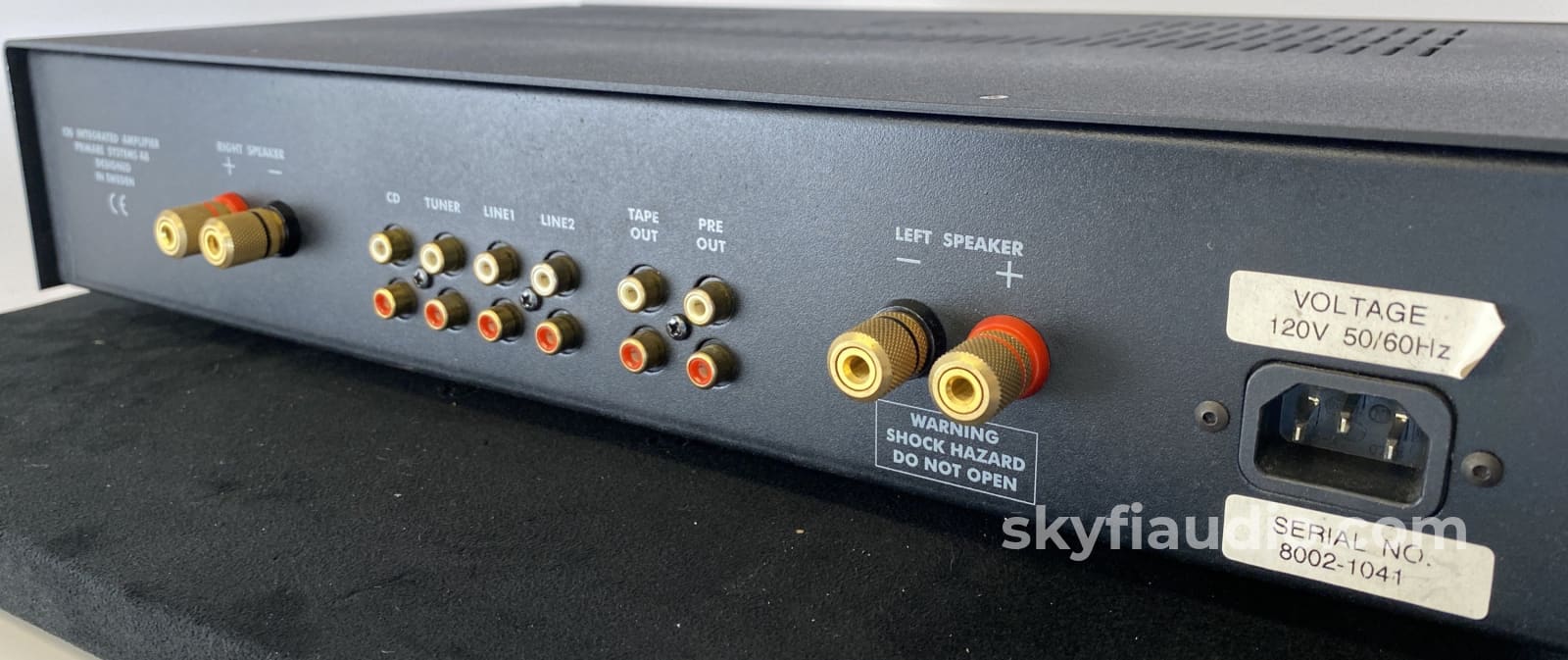 Primare I20 Compact Integrated Amplifier From Sweden