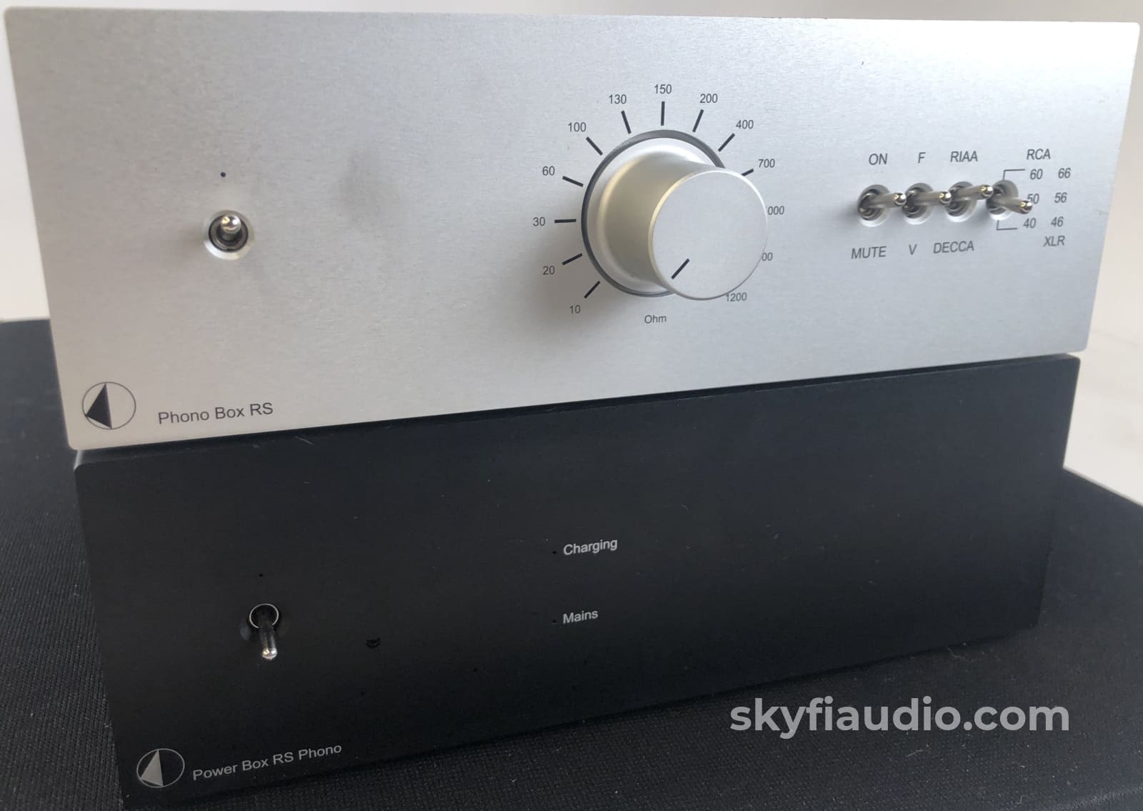 Pro-Ject Phono Box Rs - With Power Outboard Battery Based Supply Complete Set Preamplifier