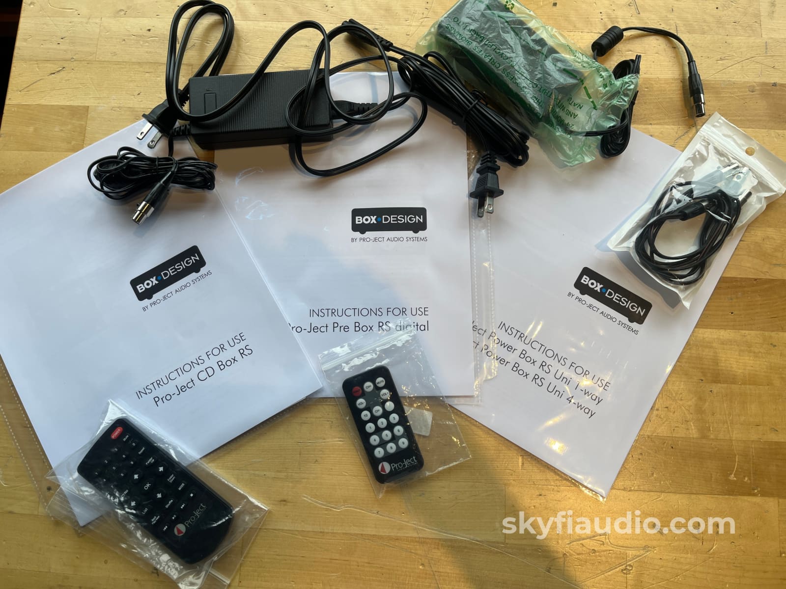 Pro-Ject RS Stack (Preamp CD Transport Linear Power supply) - 3 Piece Set System