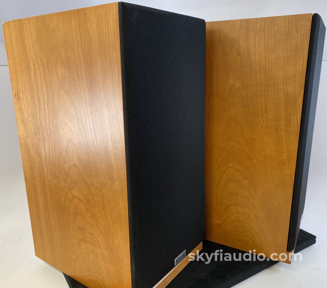 Proac Response D2R Speakers Featuring Ribbon Tweeters - Complete Set