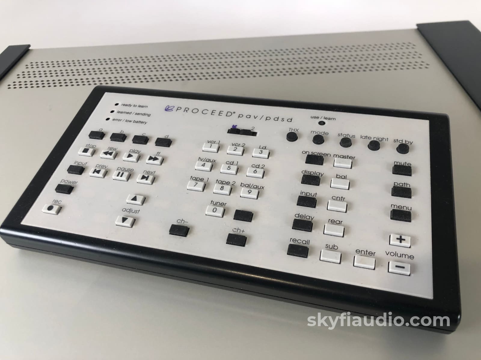 Proceed By Mark Levinson Pav Theater Processor / Stereo Preamp Preamplifier