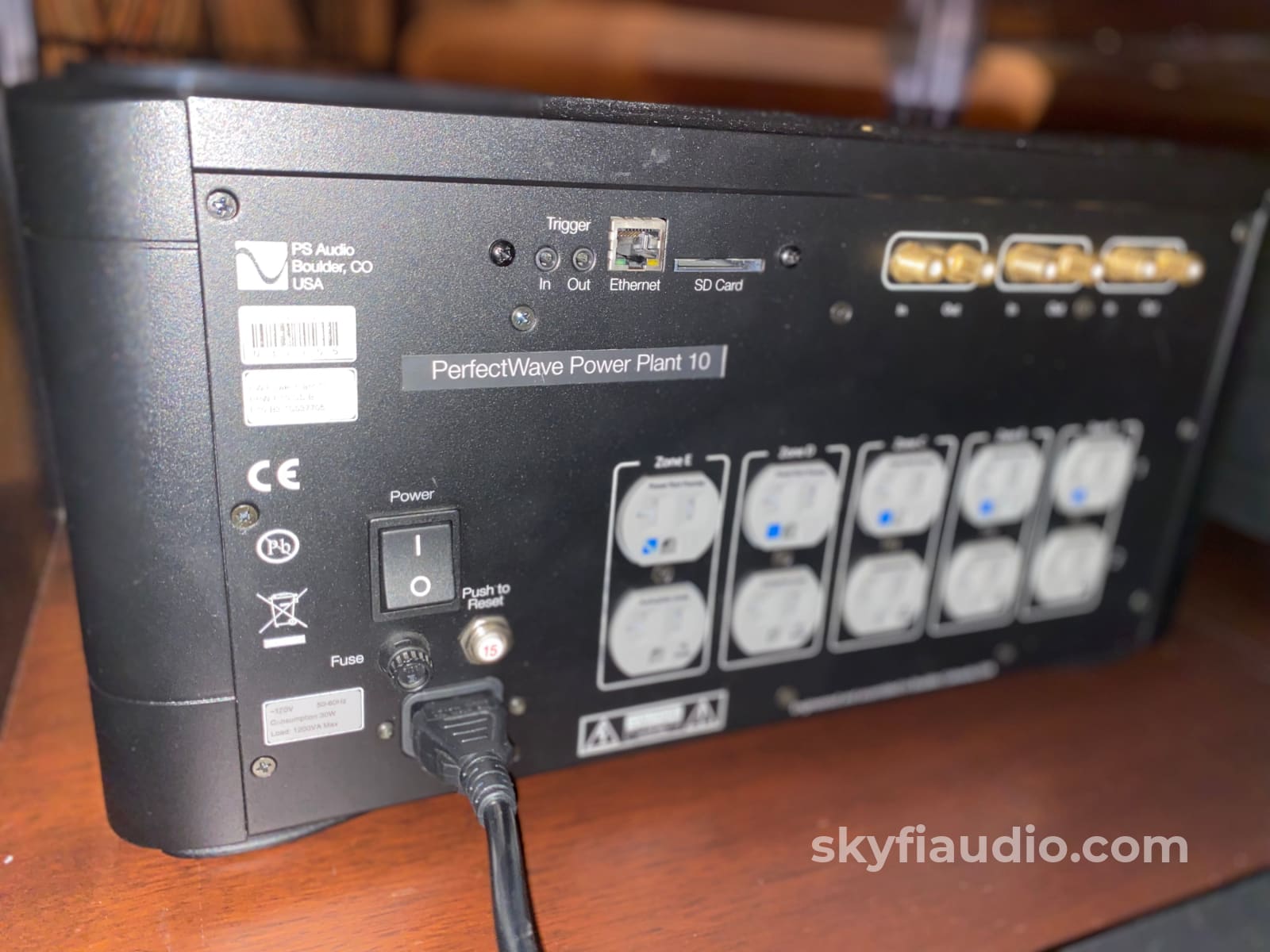 Ps Audio Perfectwave Power Plant 10 - Advanced Ac Regeneration Conditioner