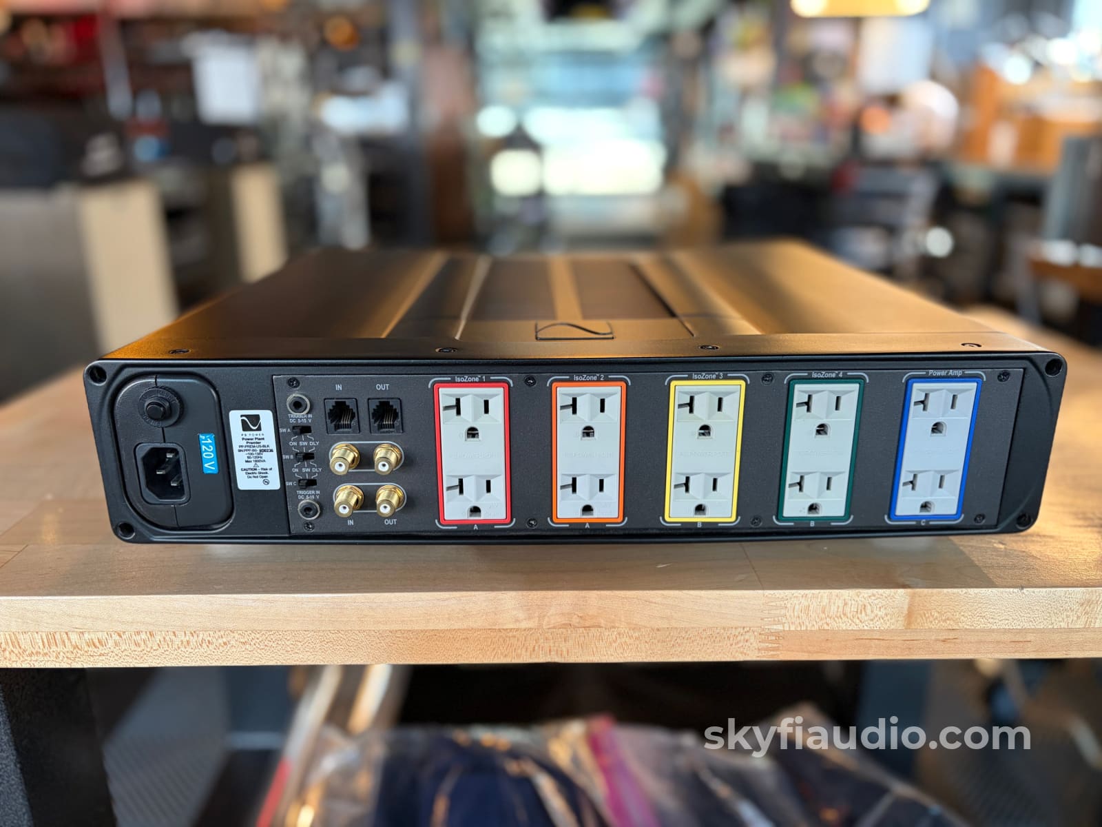 PS Audio Power Plant Premier Power Conditioner Power Conditioner
