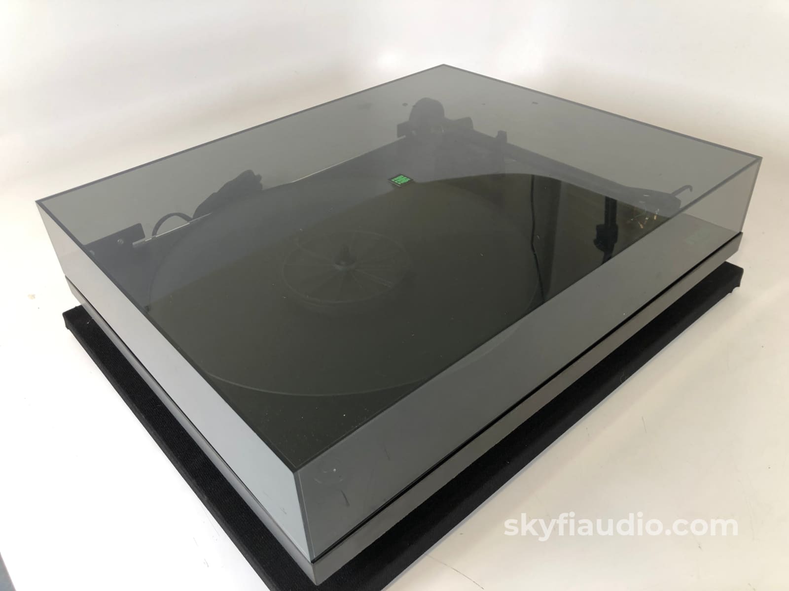 Rega Planar 2 (P2) Vintage Turntable With New Sumiko Cartridge