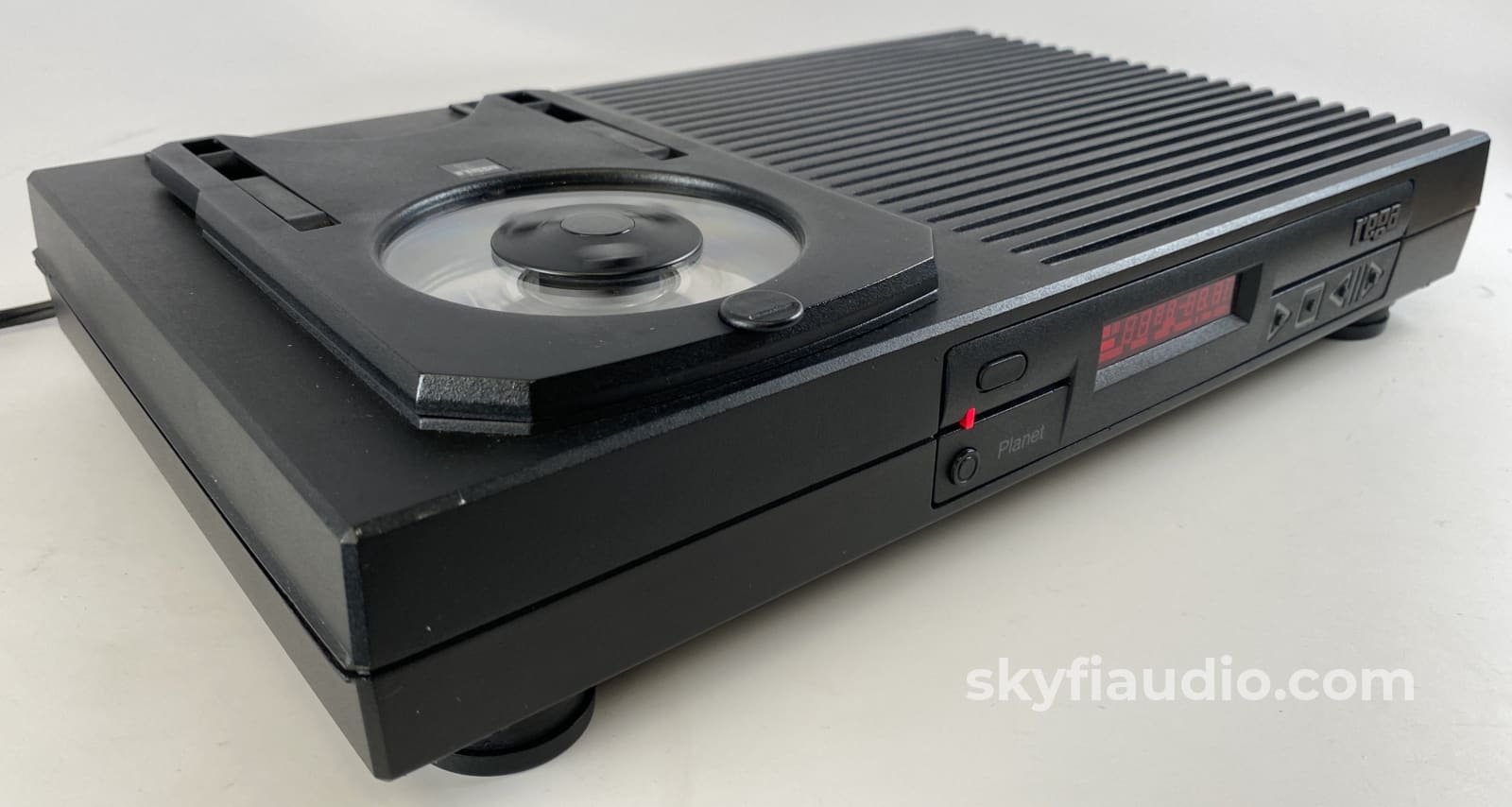 Rega Planet - Top Loading Cd Player + Digital